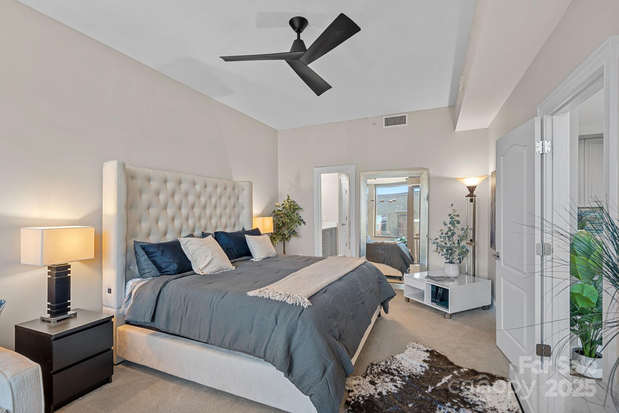 315 Arlington Avenue #607 — Charlotte