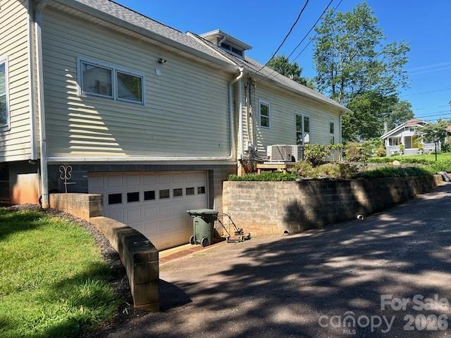 743 S College Avenue — Newton