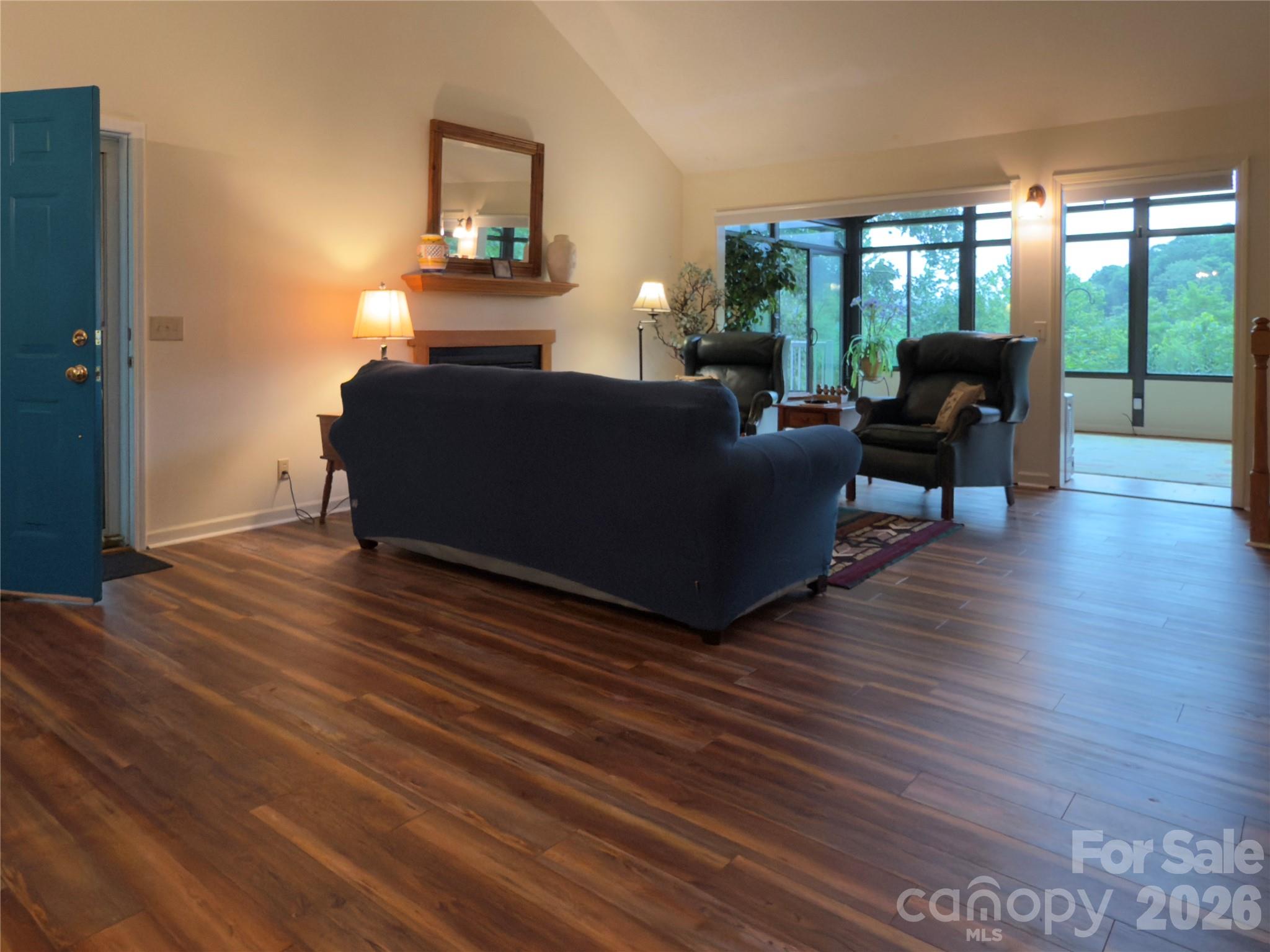 40 Sanctuary Drive — Burnsville