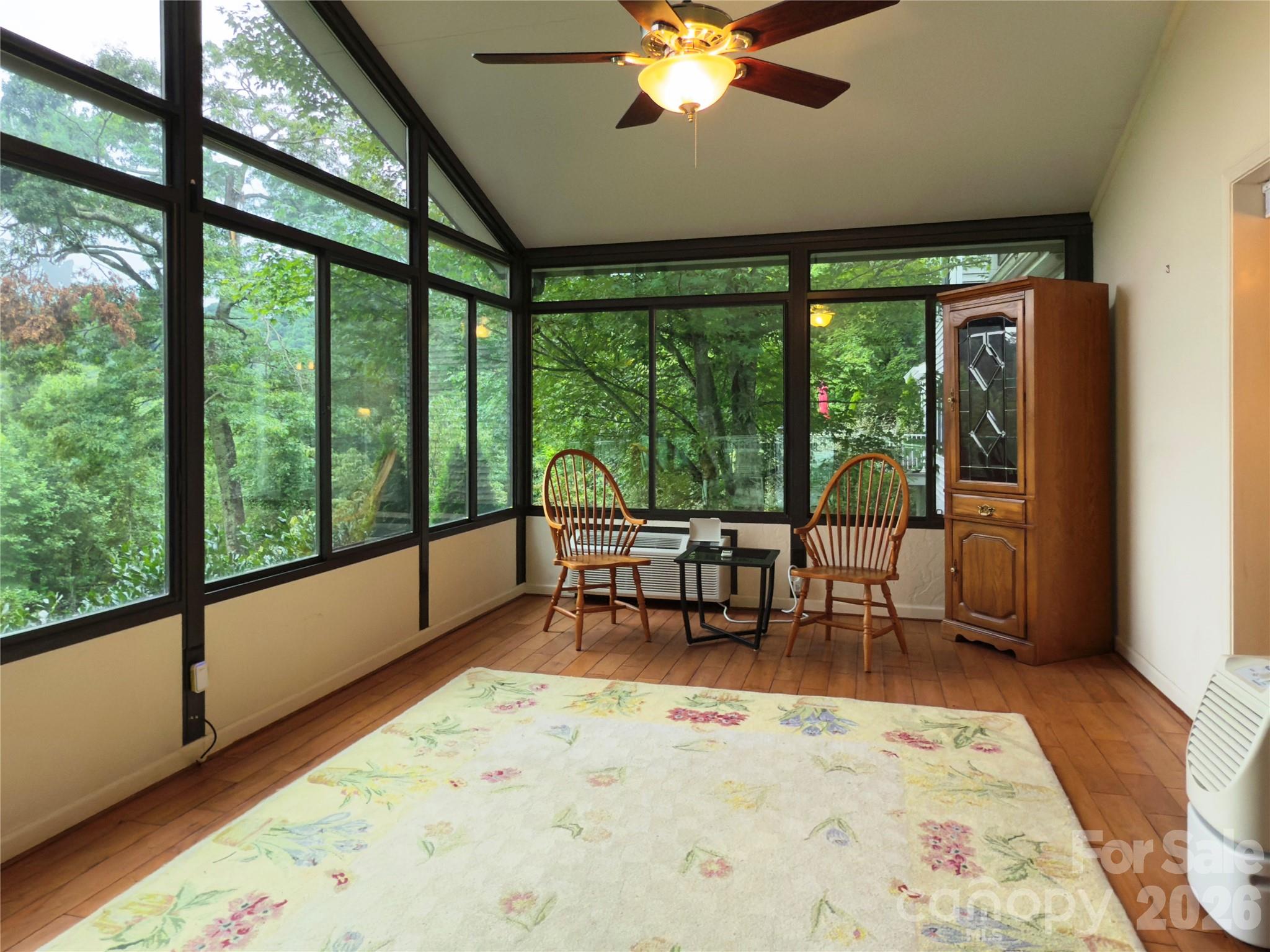 40 Sanctuary Drive — Burnsville