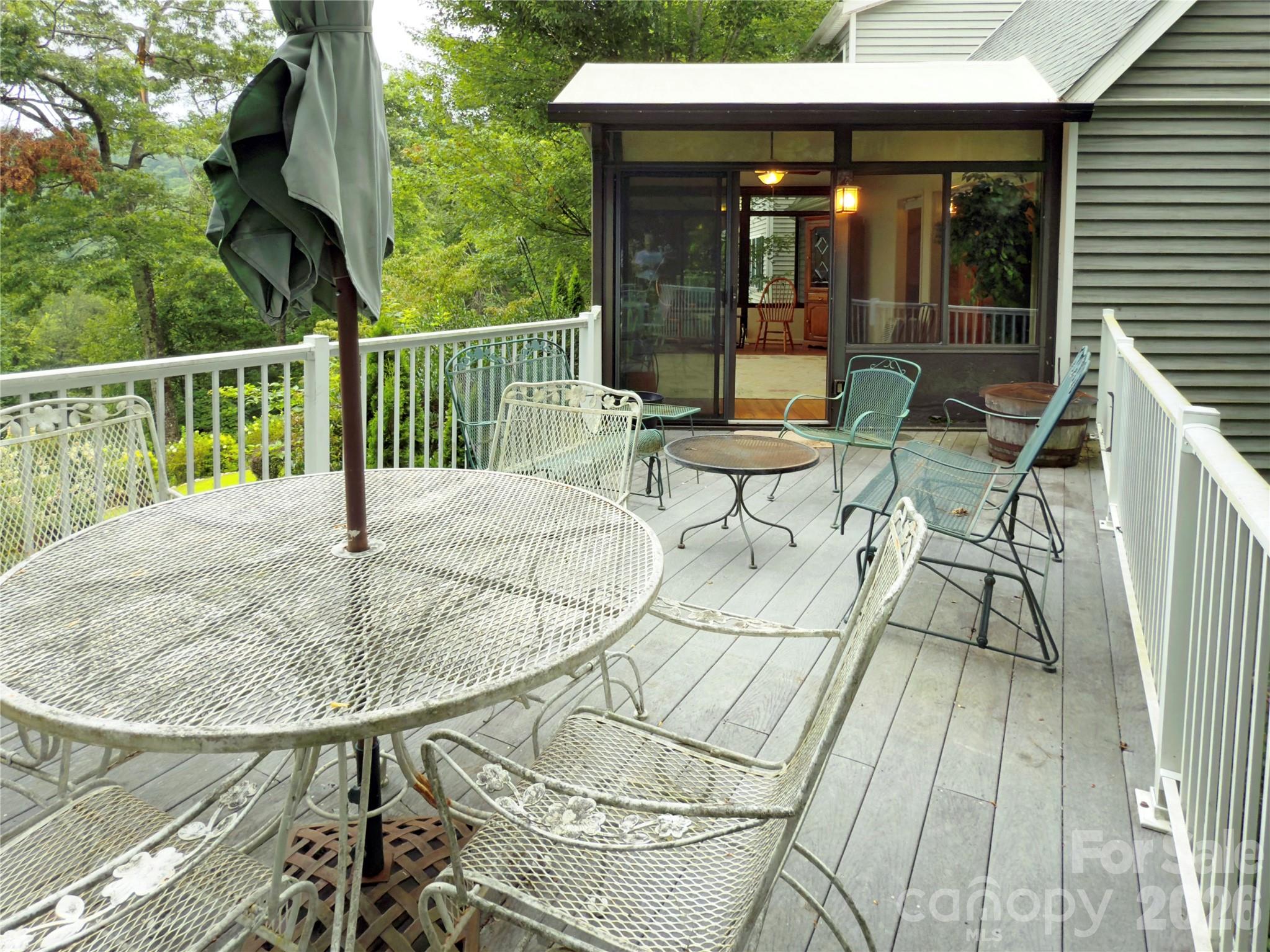 40 Sanctuary Drive — Burnsville