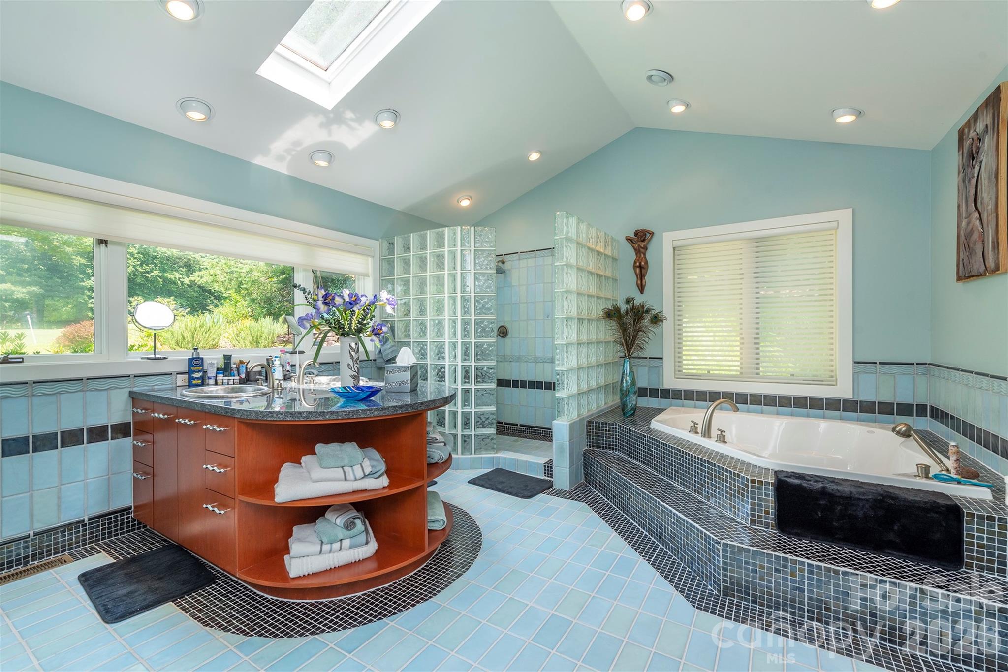 141 Courtland Court — Lake Lure
