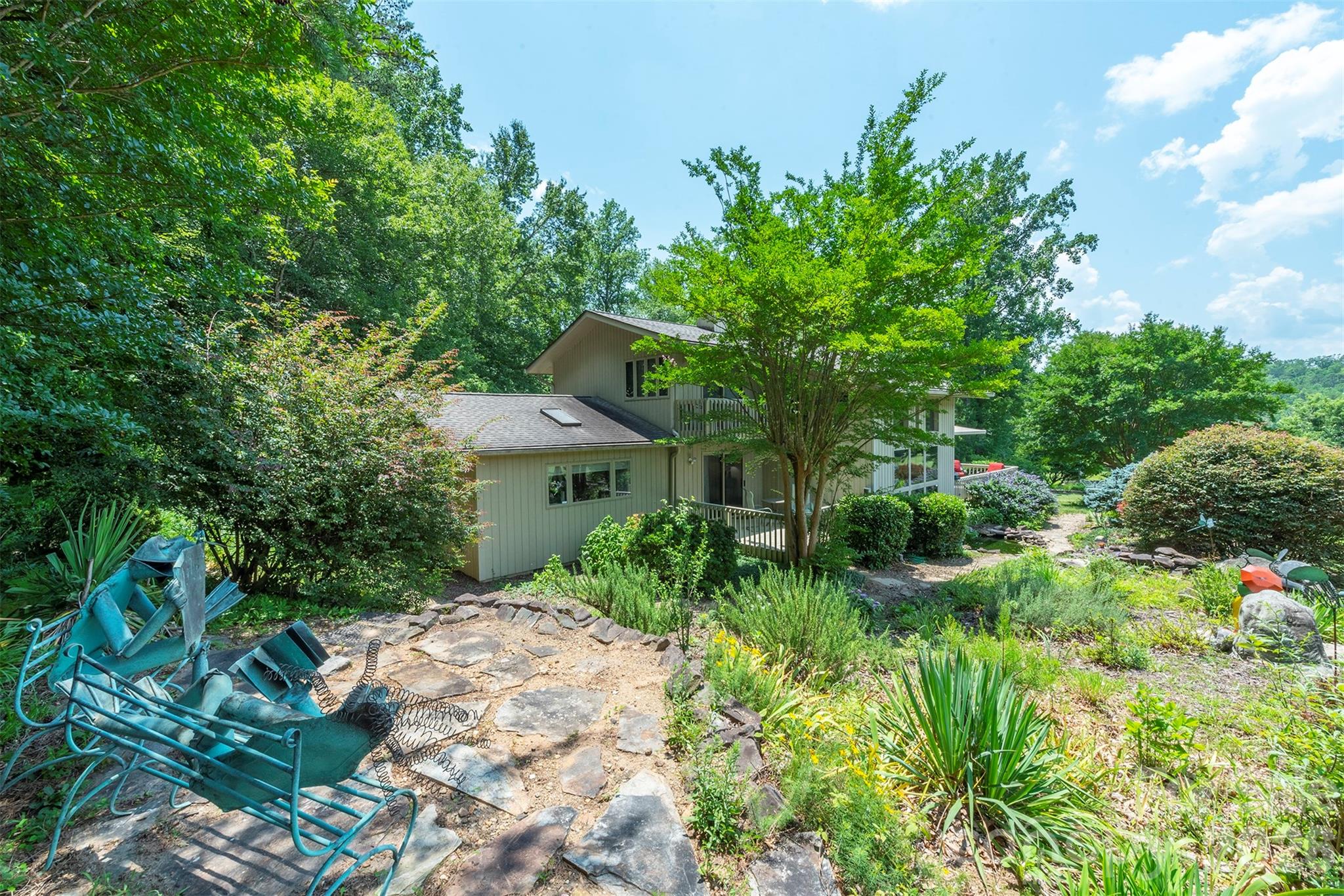 141 Courtland Court — Lake Lure