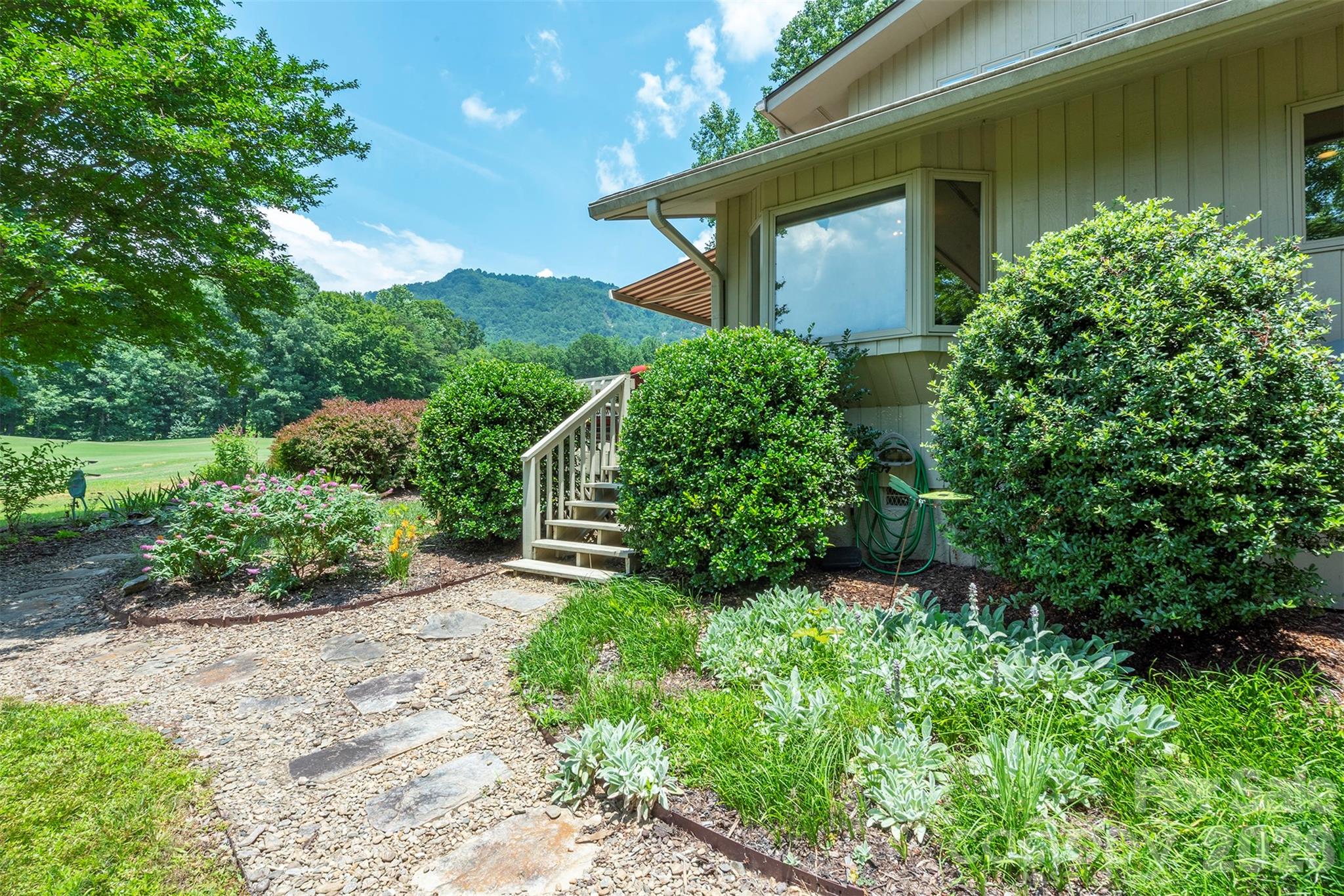 141 Courtland Court — Lake Lure
