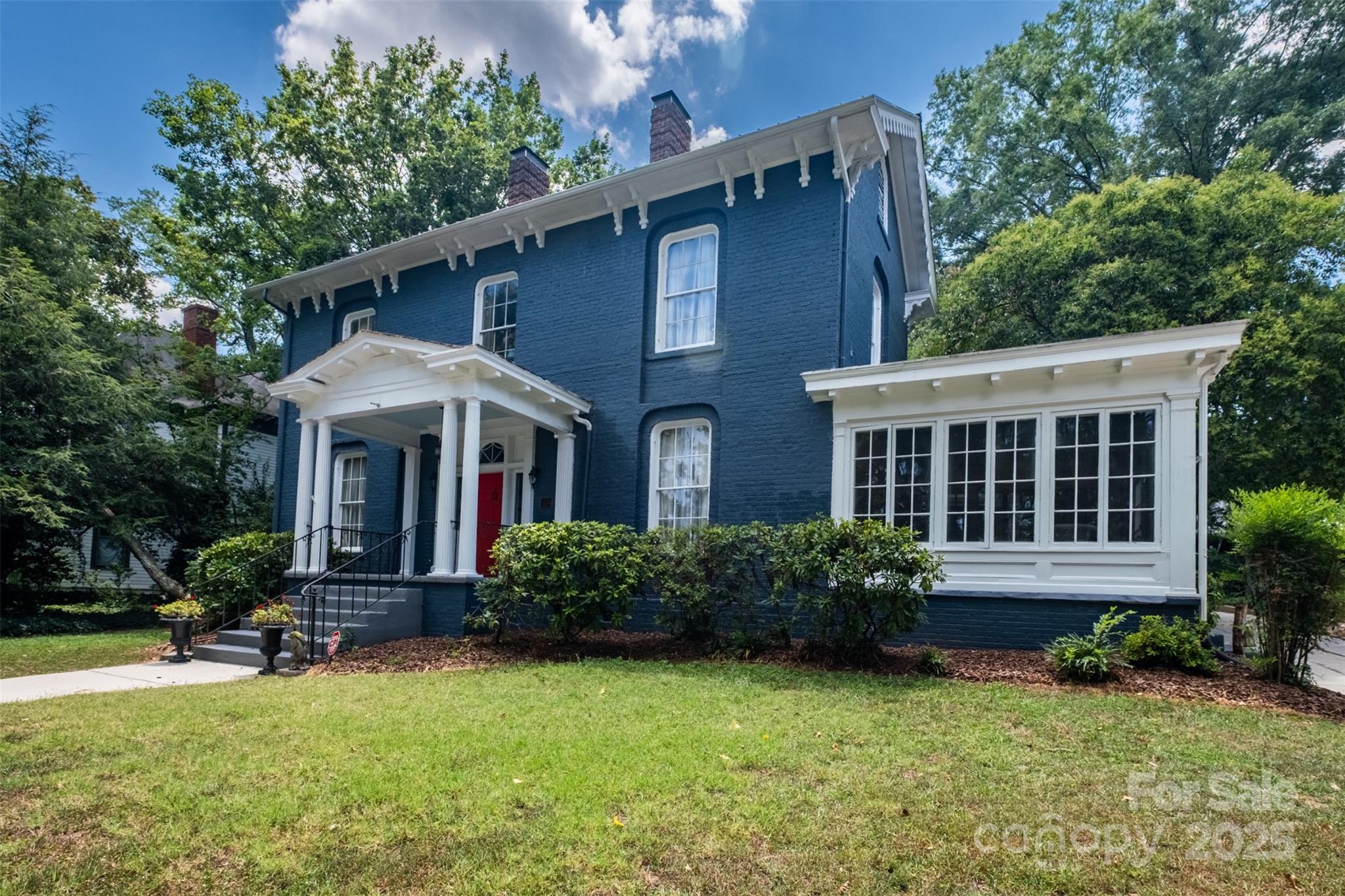 154 Union Street S — Concord
