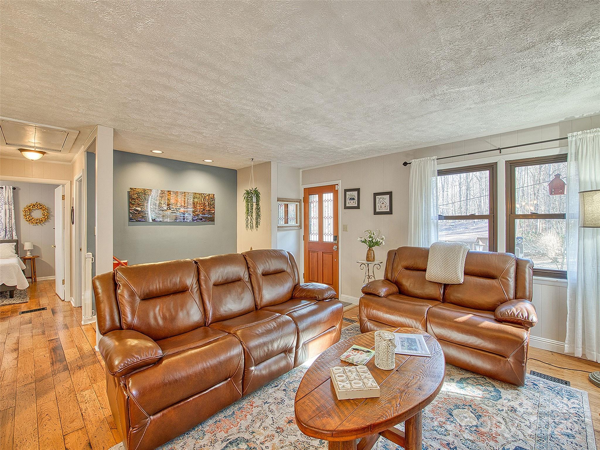 290 Dogwood Drive — Maggie Valley