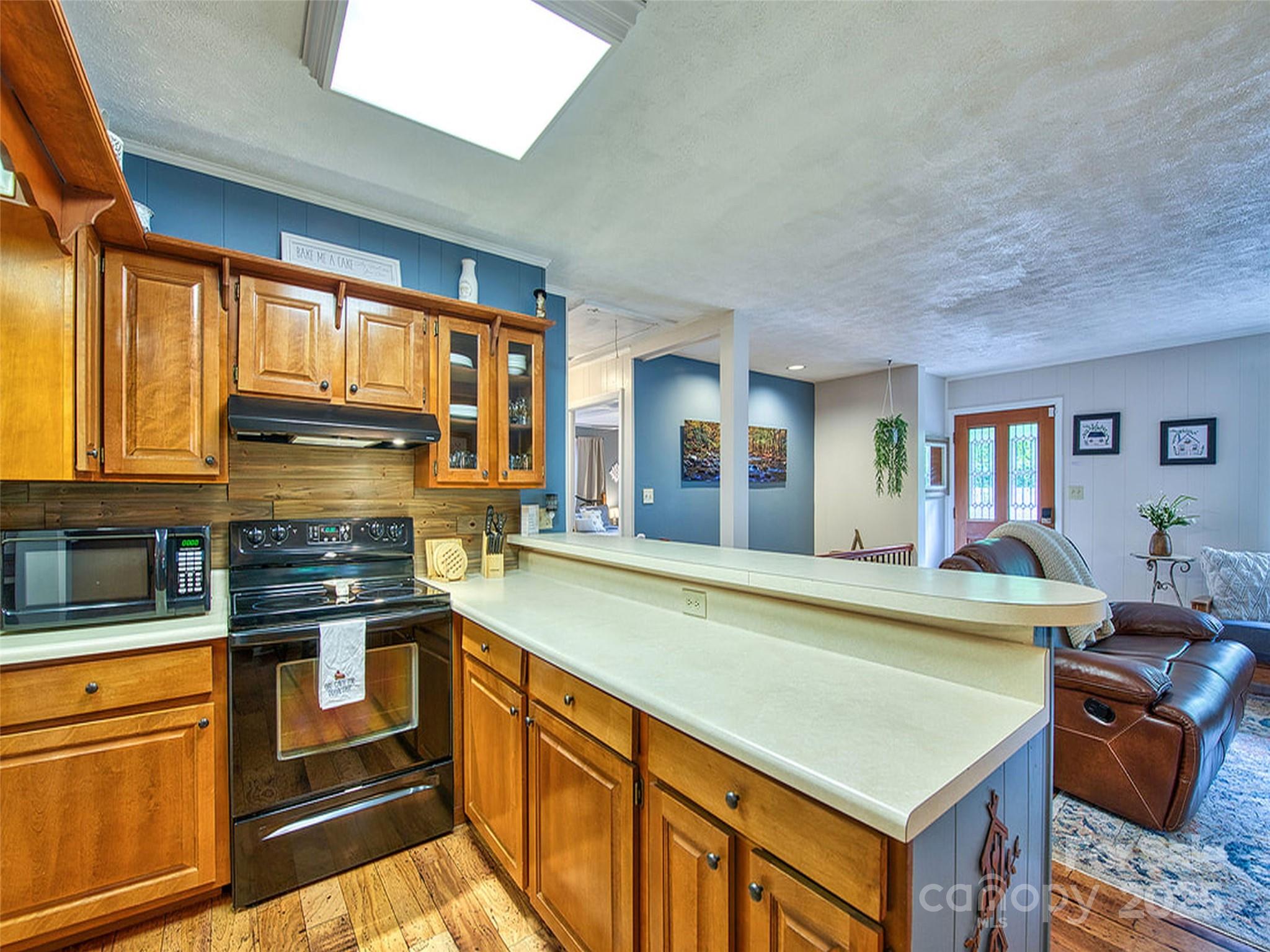 290 Dogwood Drive — Maggie Valley