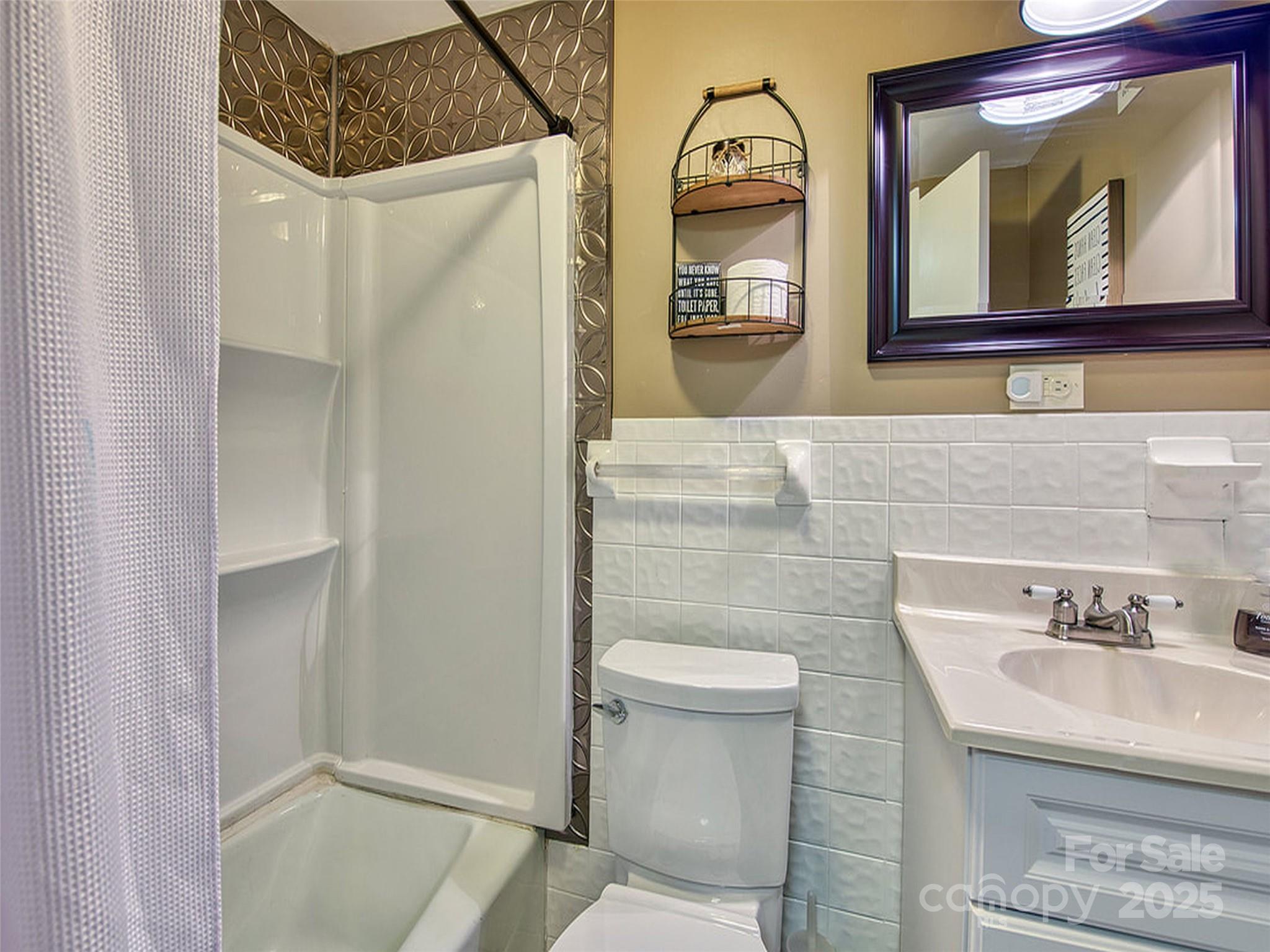 290 Dogwood Drive — Maggie Valley