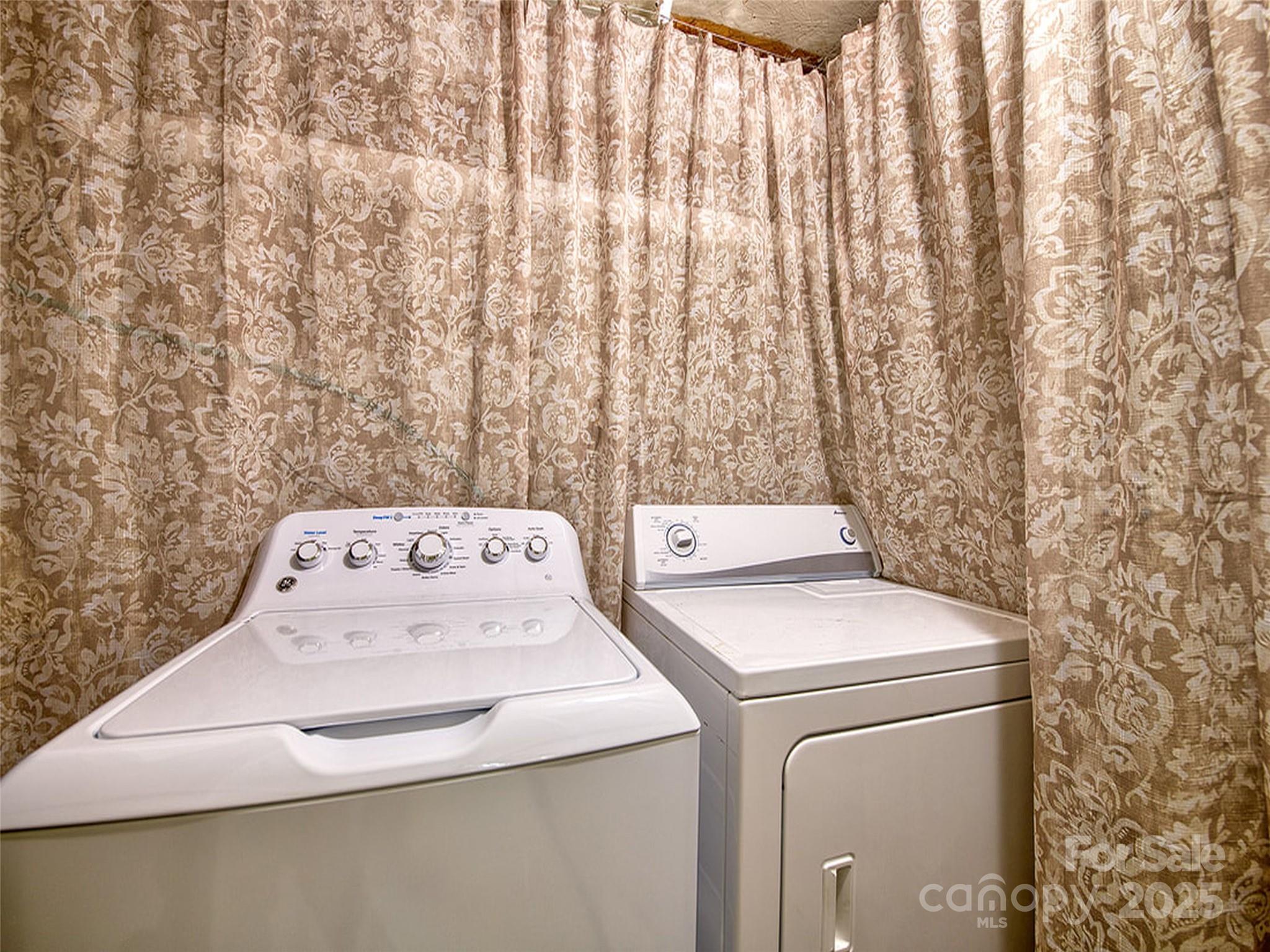 290 Dogwood Drive — Maggie Valley