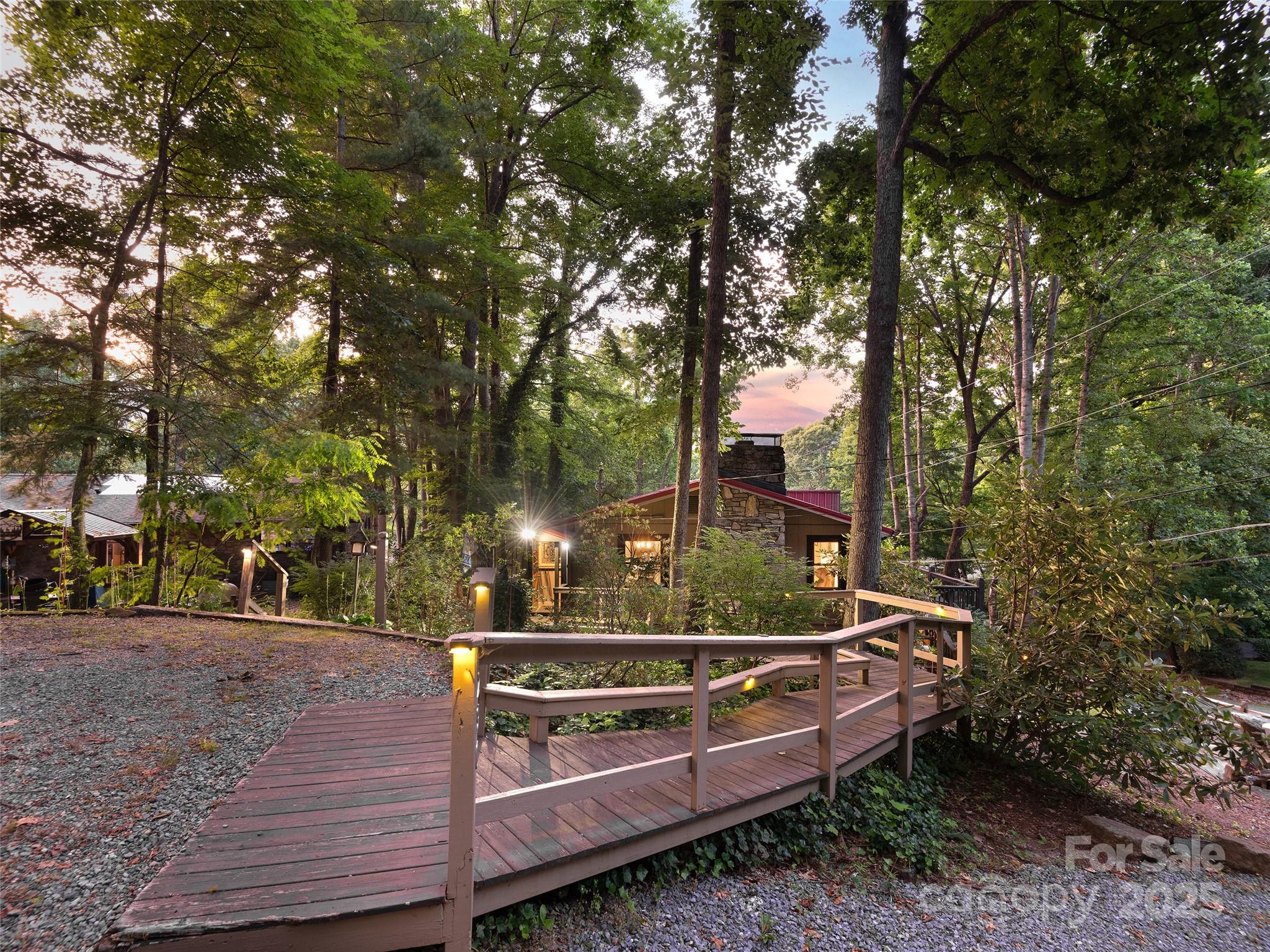 290 Dogwood Drive — Maggie Valley