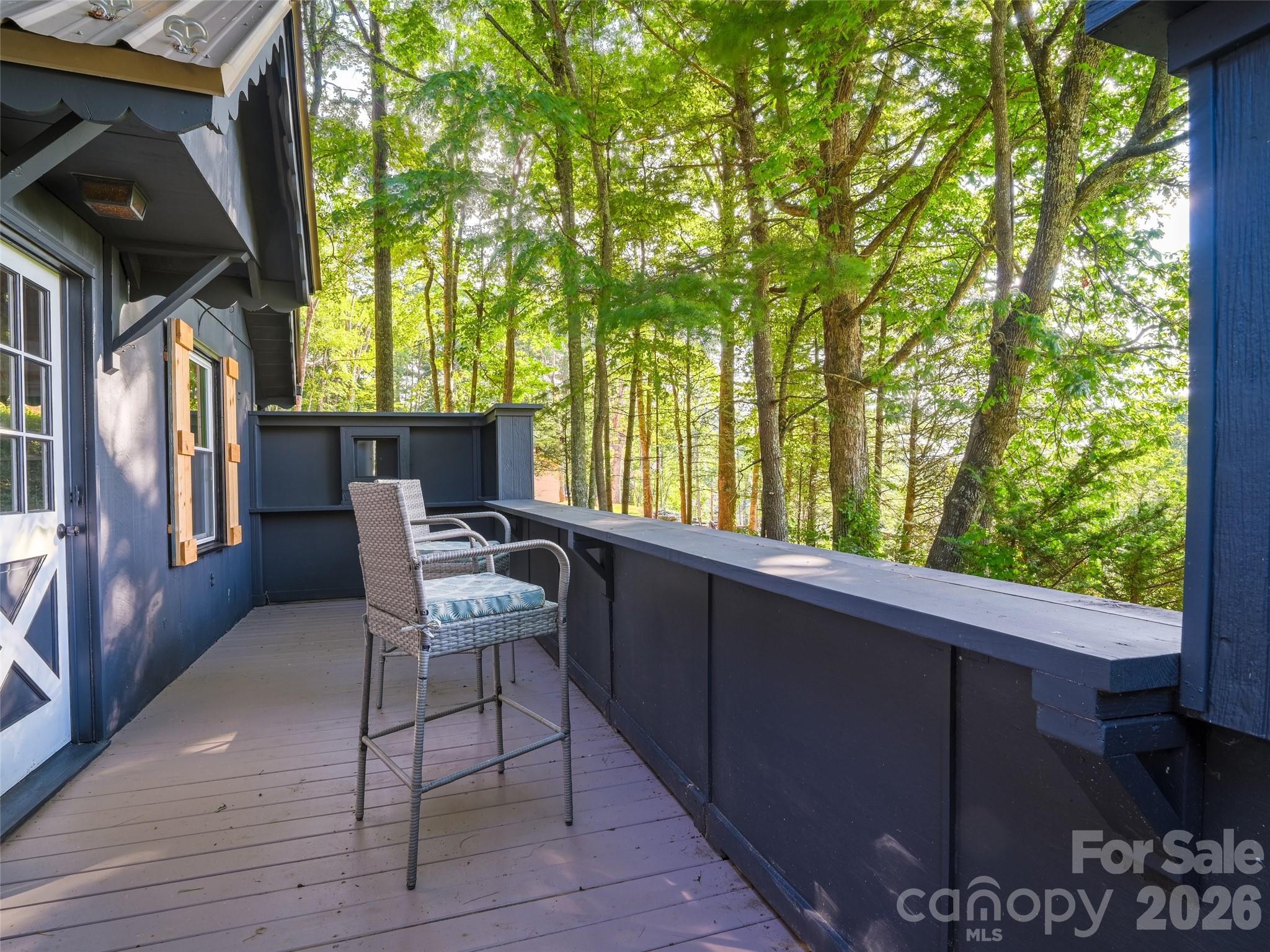 410 Mother In Law Lane — Burnsville