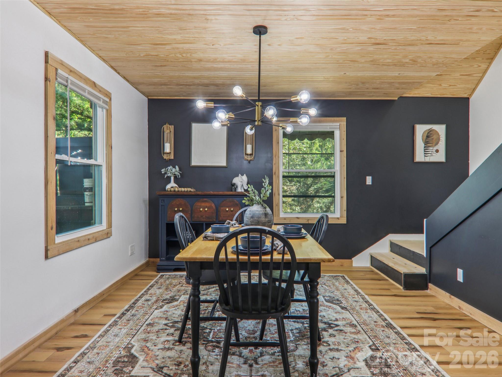 410 Mother In Law Lane — Burnsville