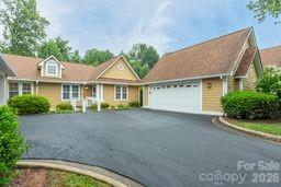 1303 Hyde Park Drive — Asheville