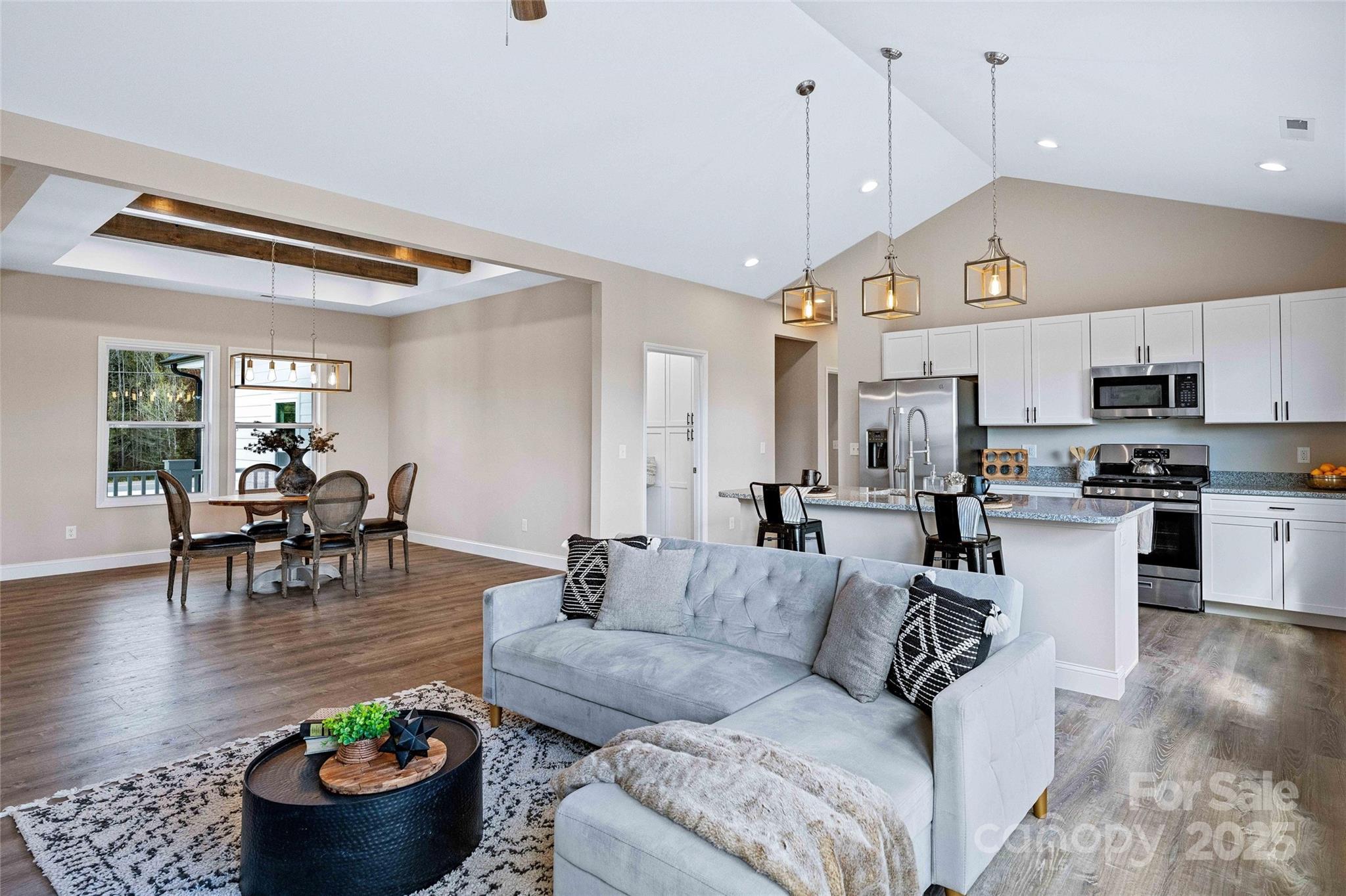 14 Holcombe Road — Candler