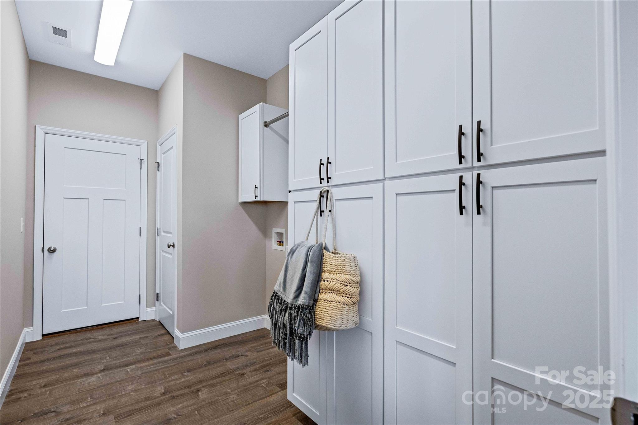 14 Holcombe Road — Candler