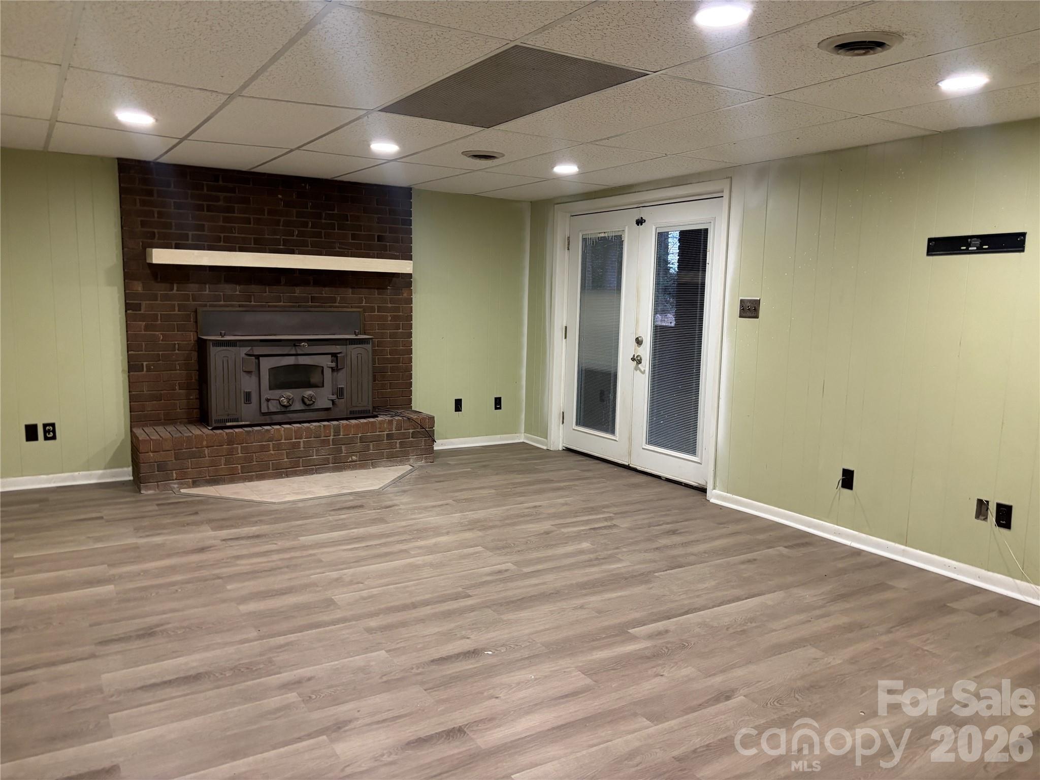 8417 Rolling Hills Avenue — Hickory