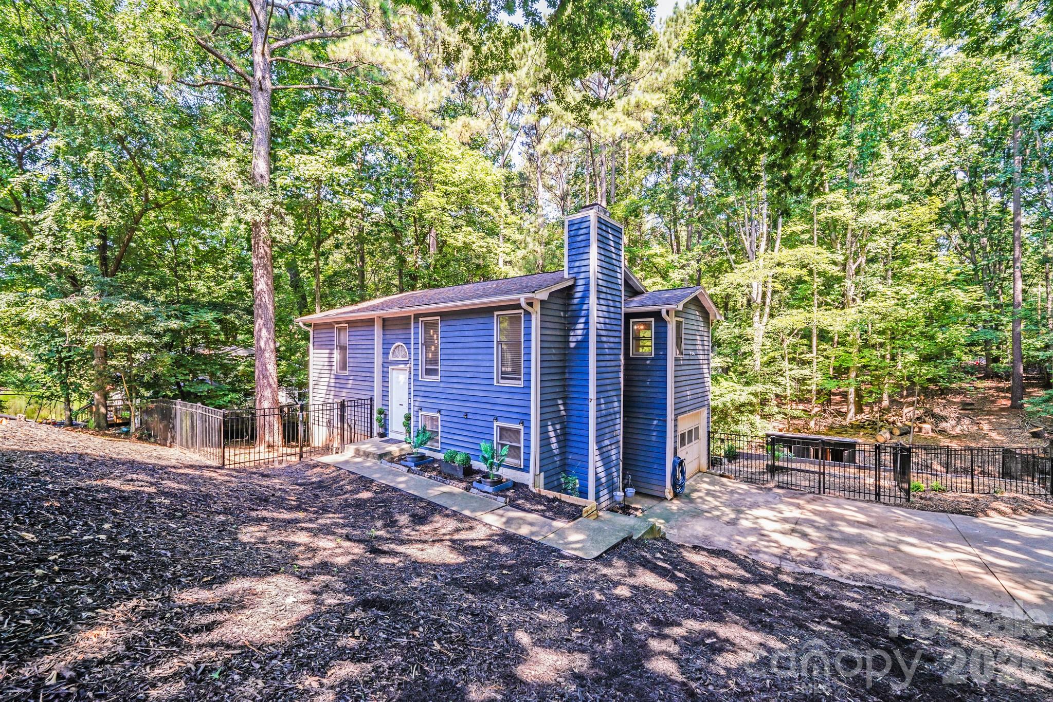 2116 Bon Villa Way — Fort Mill