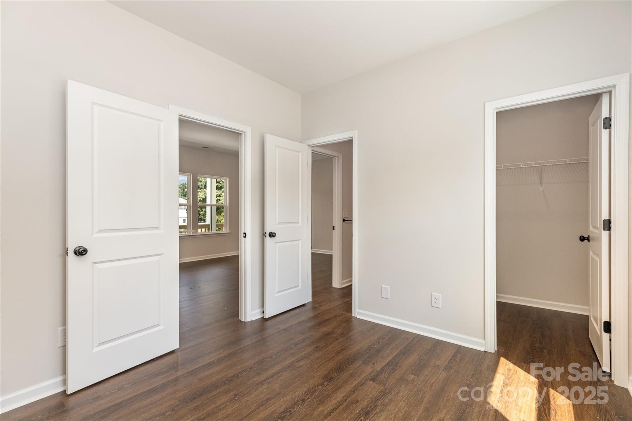 2063 Sadler Woods Lane — Charlotte