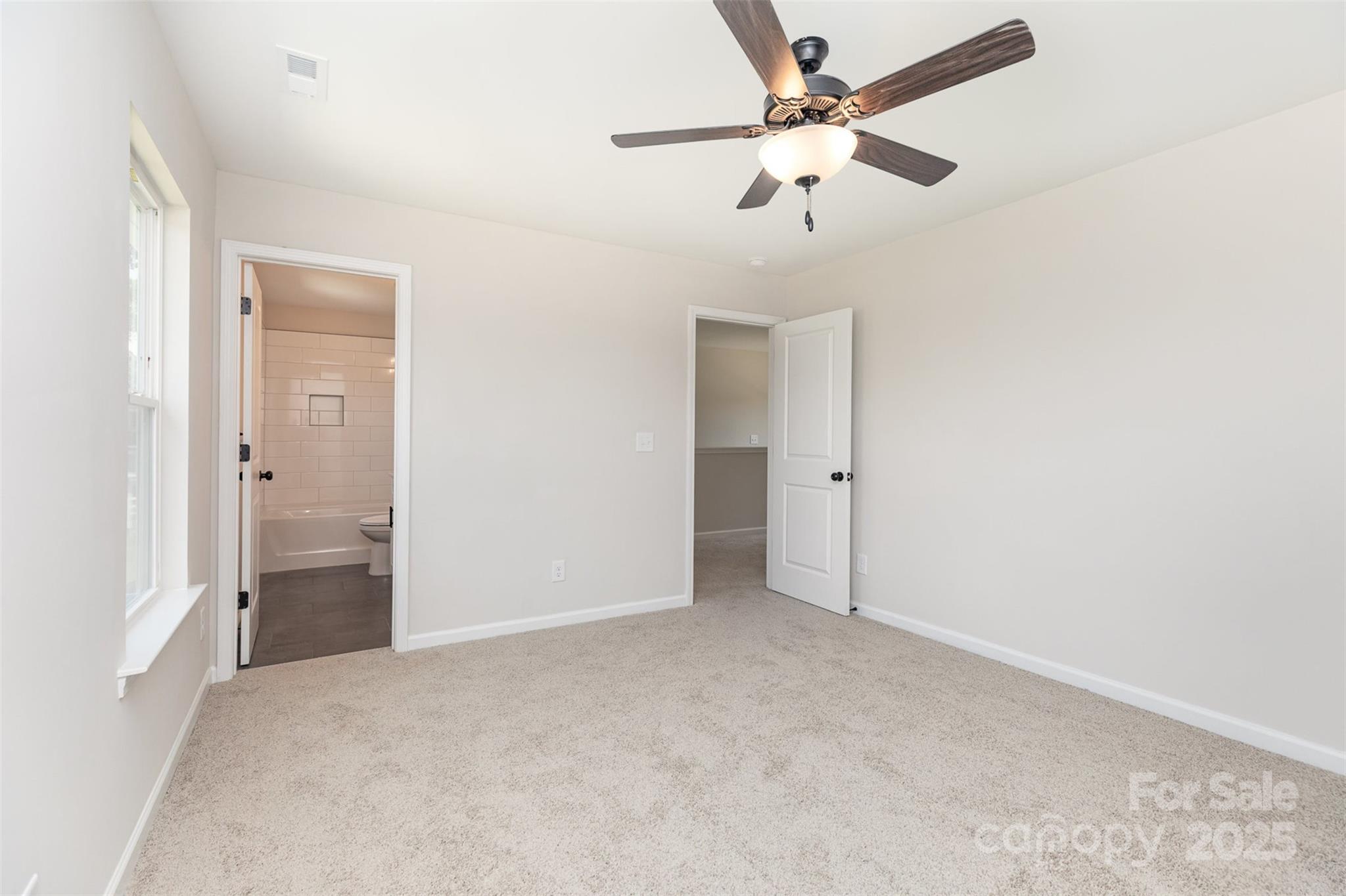 2063 Sadler Woods Lane — Charlotte