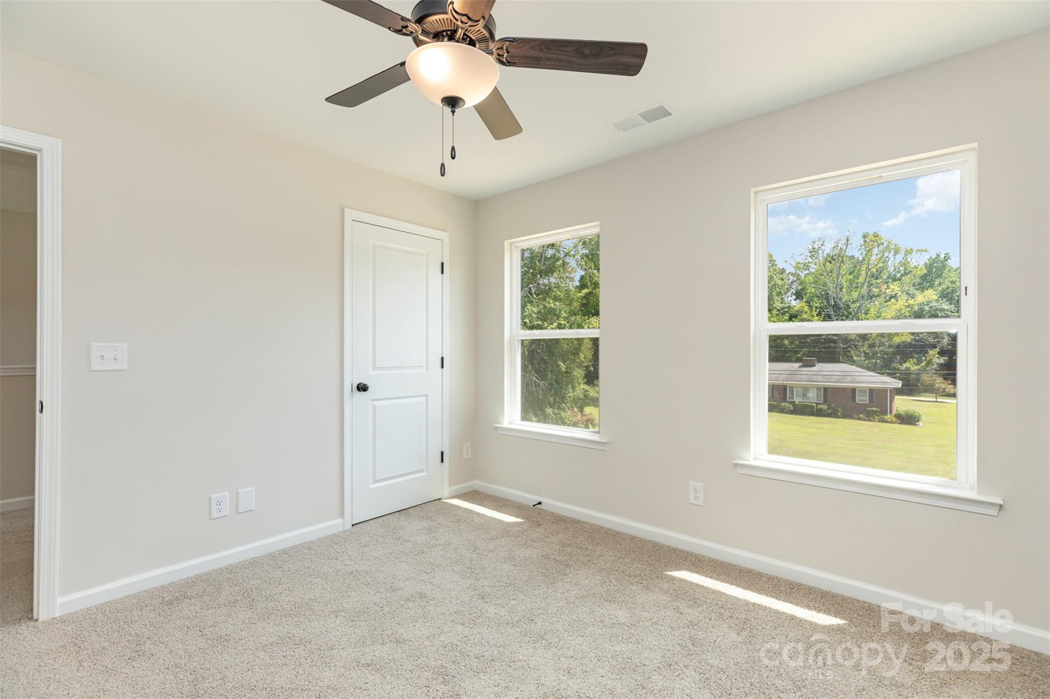 2063 Sadler Woods Lane — Charlotte