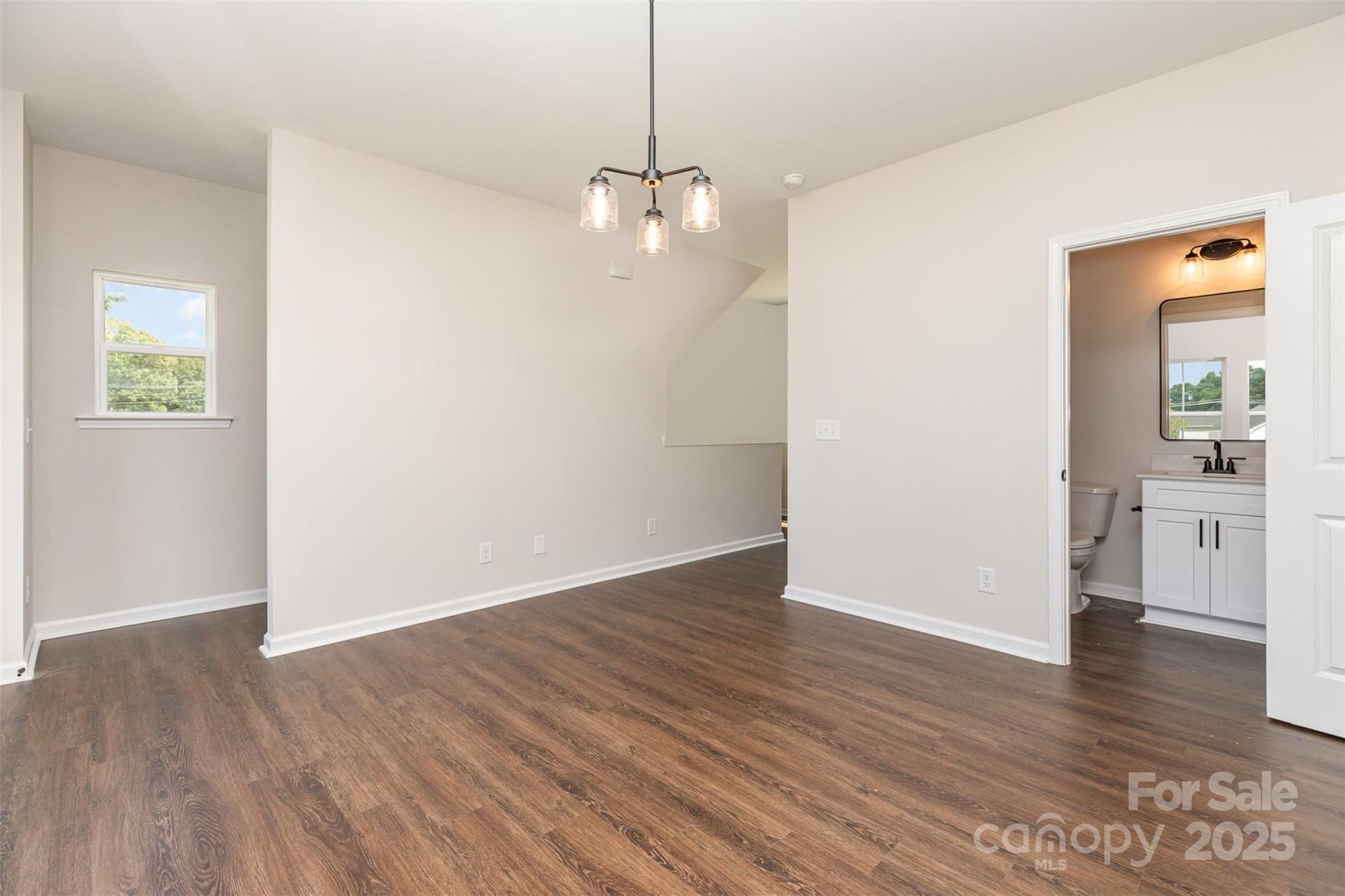 2063 Sadler Woods Lane — Charlotte