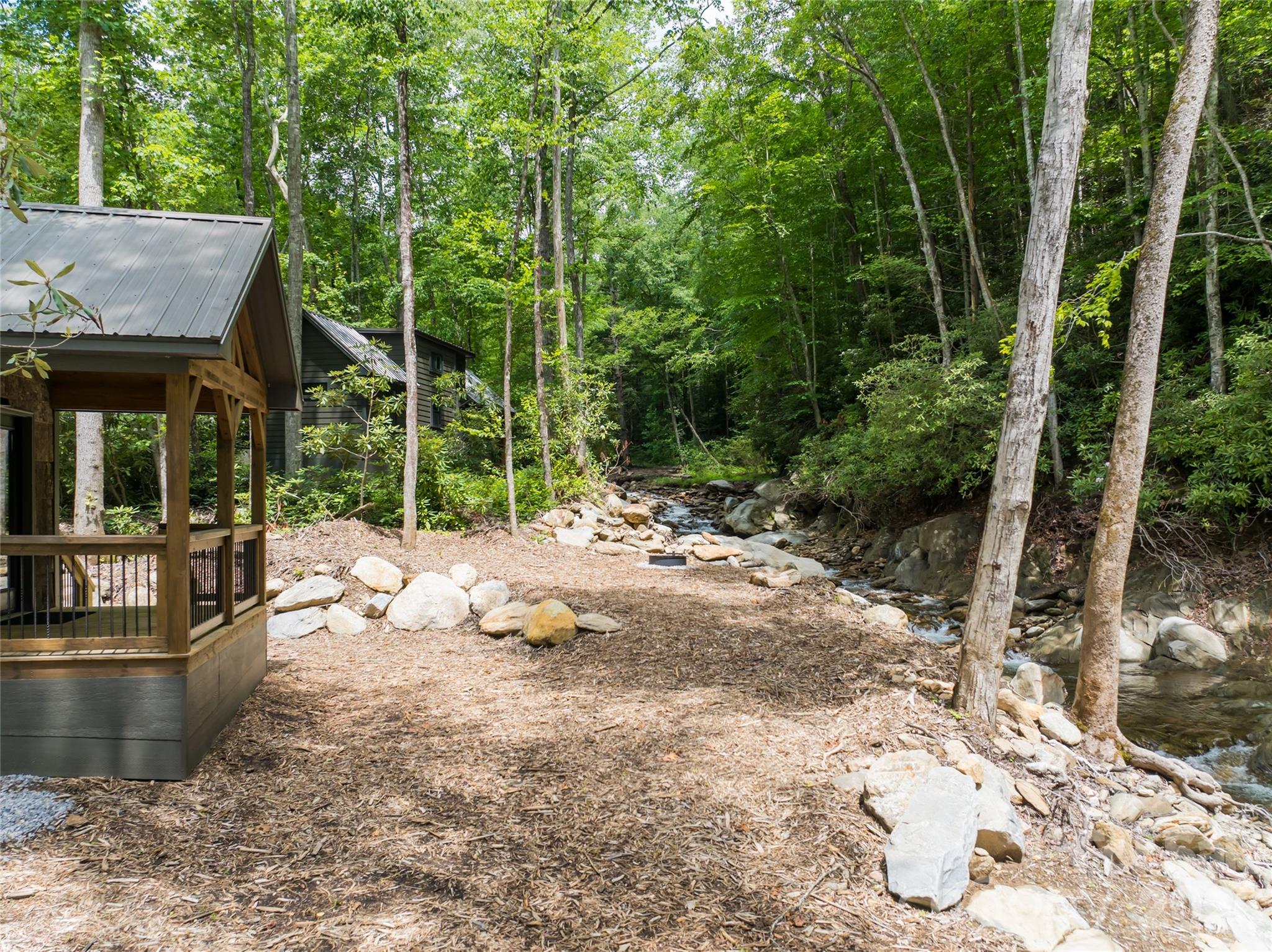 1037 Newberry Creek Road — Old Fort