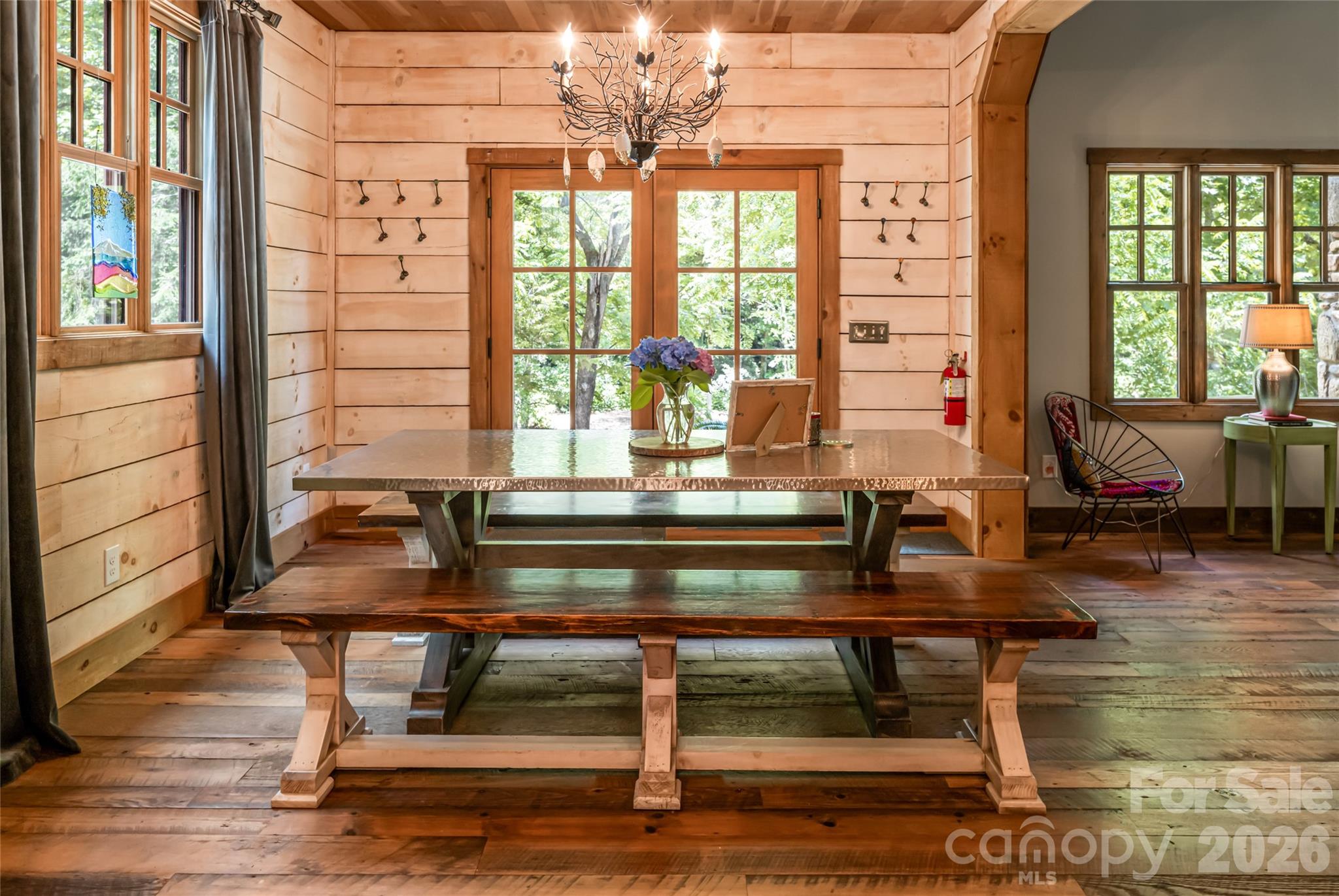 1037 Newberry Creek Road — Old Fort
