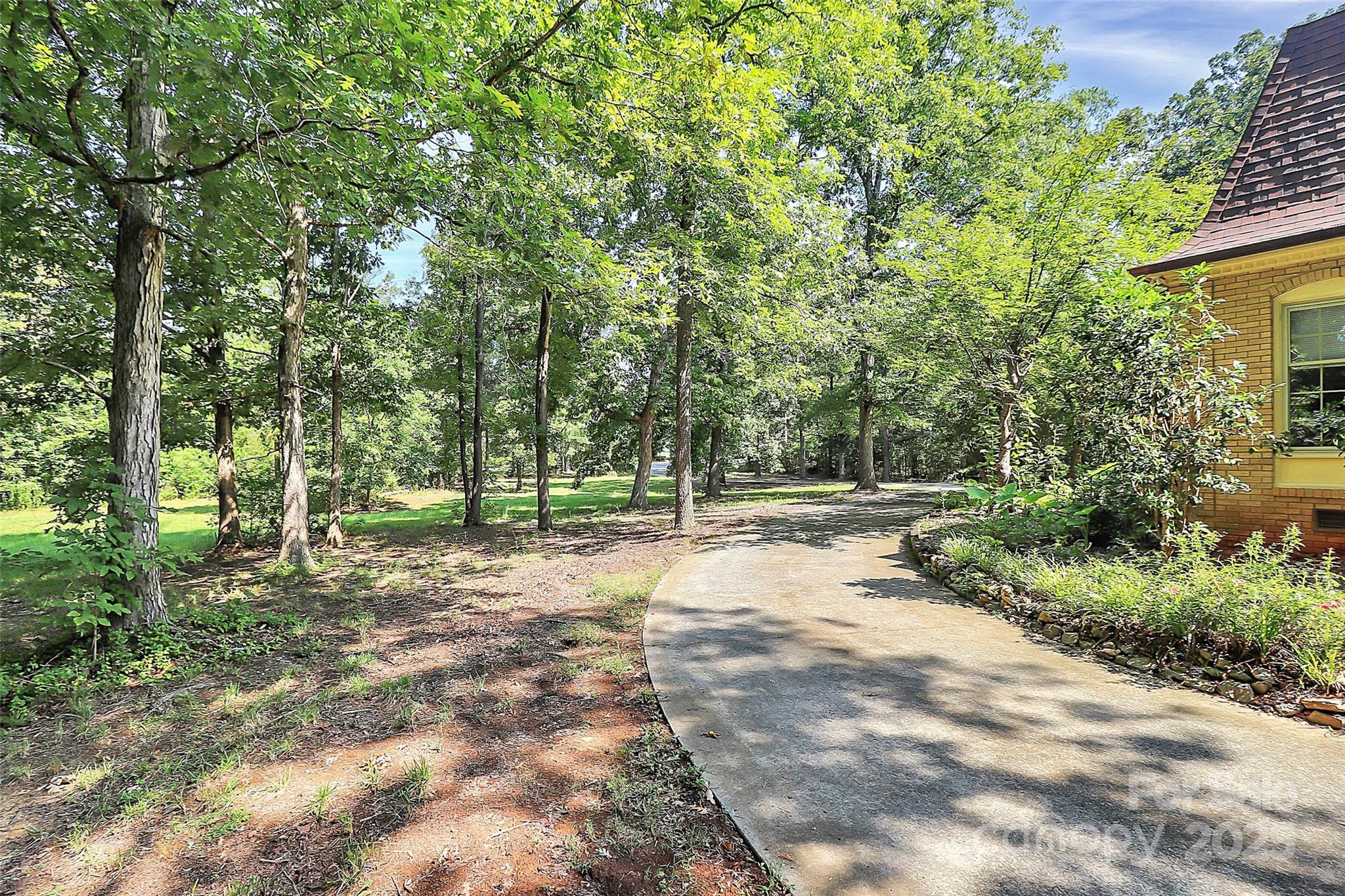 1940 Rock Hill Church Road — Matthews