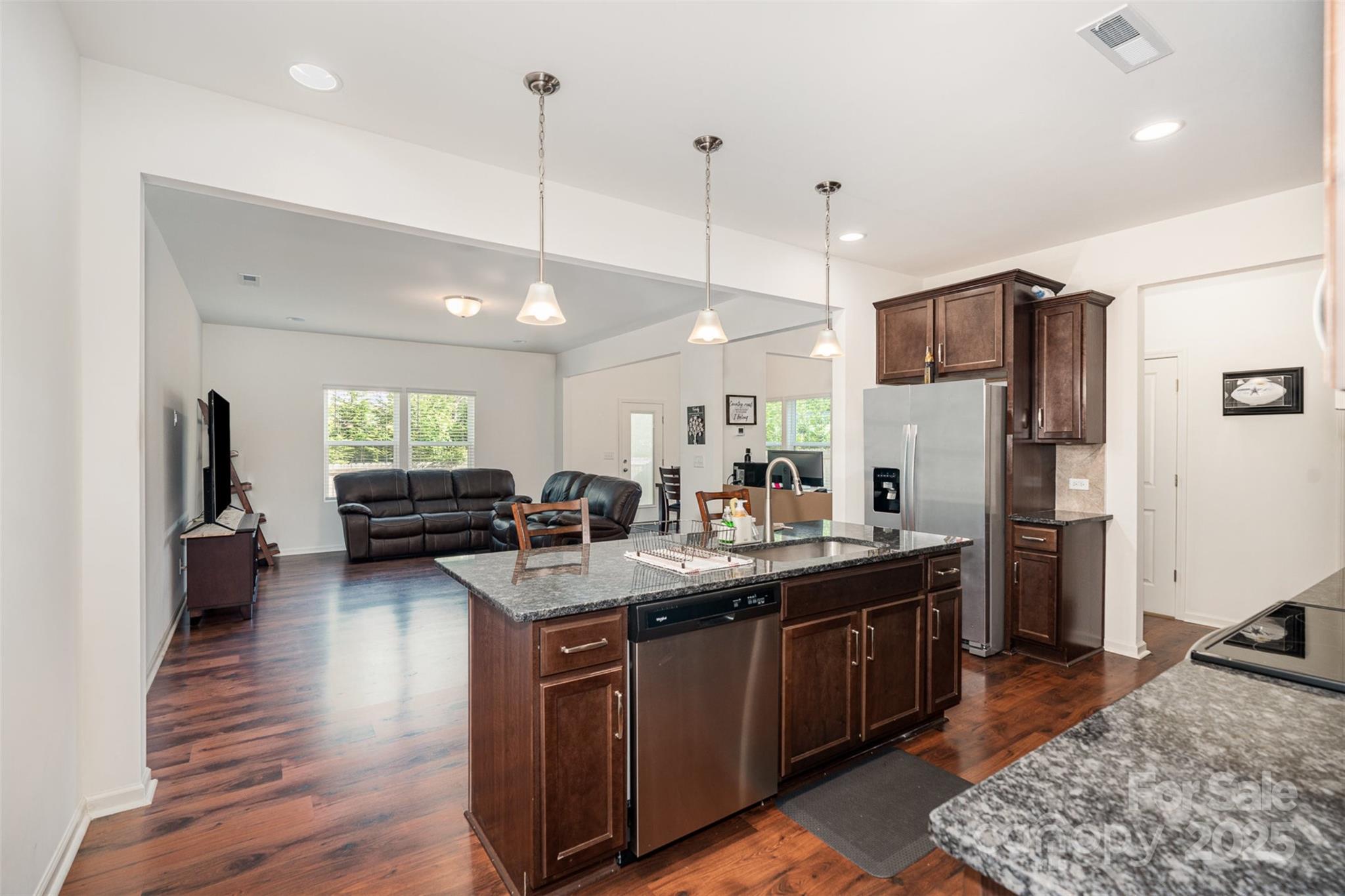 839 Foxglove Lane — York