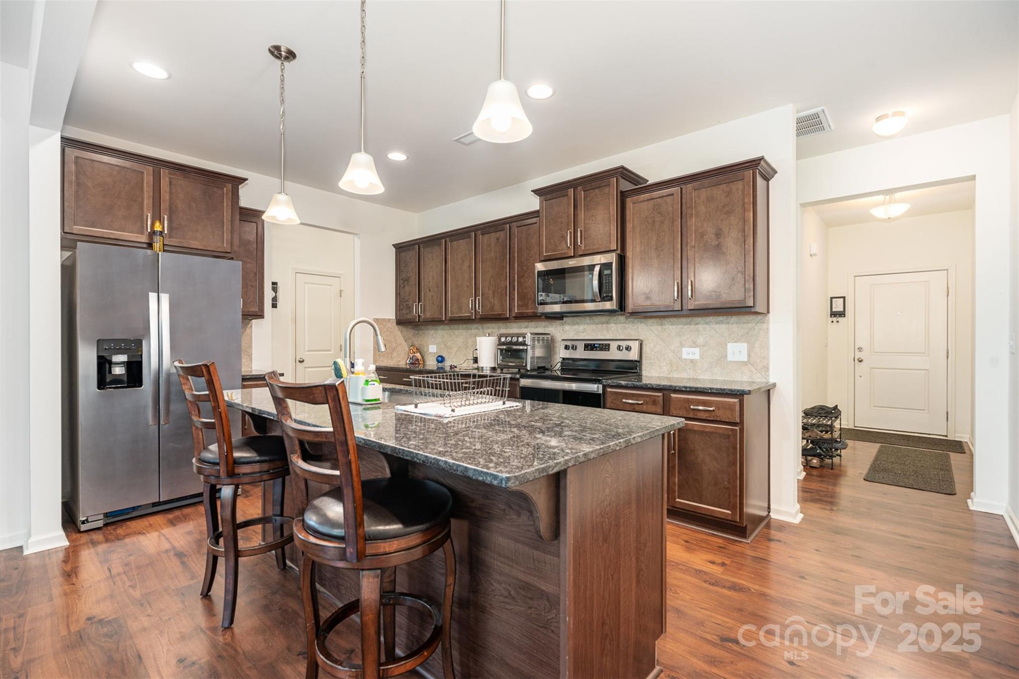 839 Foxglove Lane — York