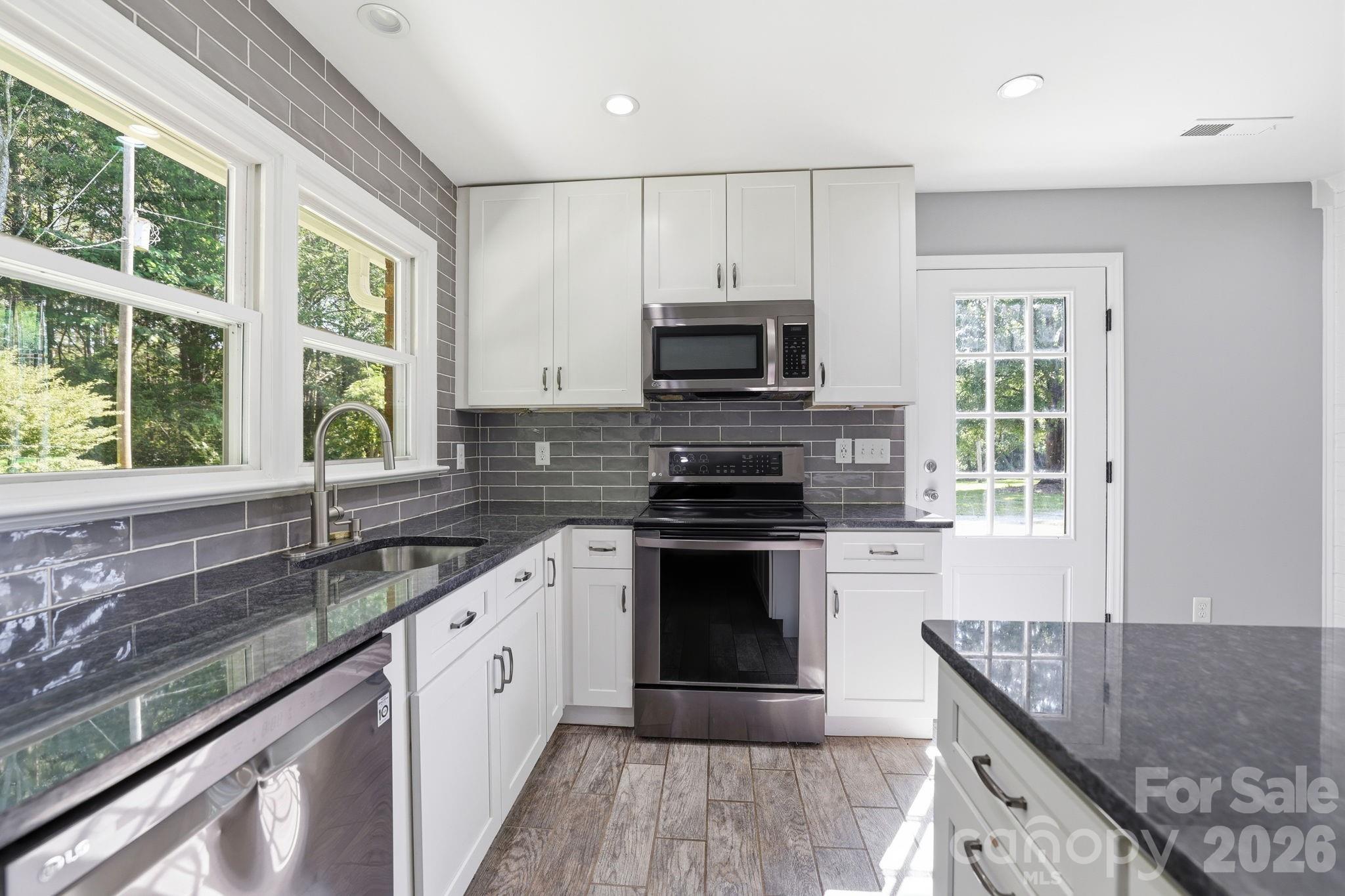 1108 Willoughby Road — Monroe