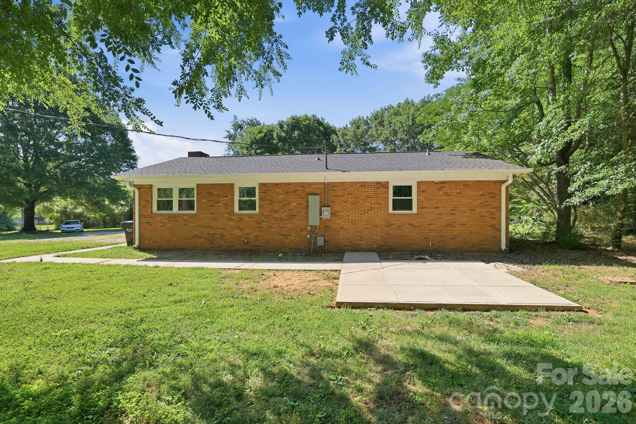 1108 Willoughby Road — Monroe