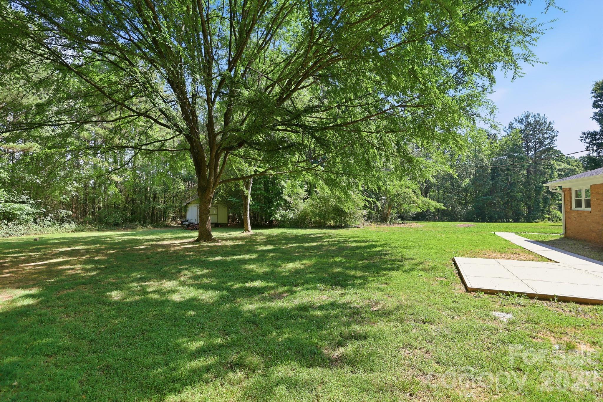 1108 Willoughby Road — Monroe