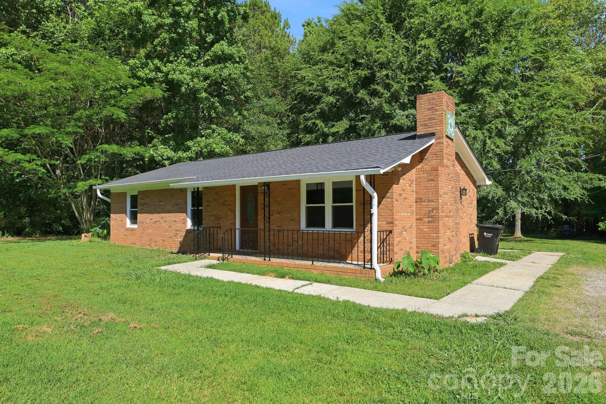 1108 Willoughby Road — Monroe
