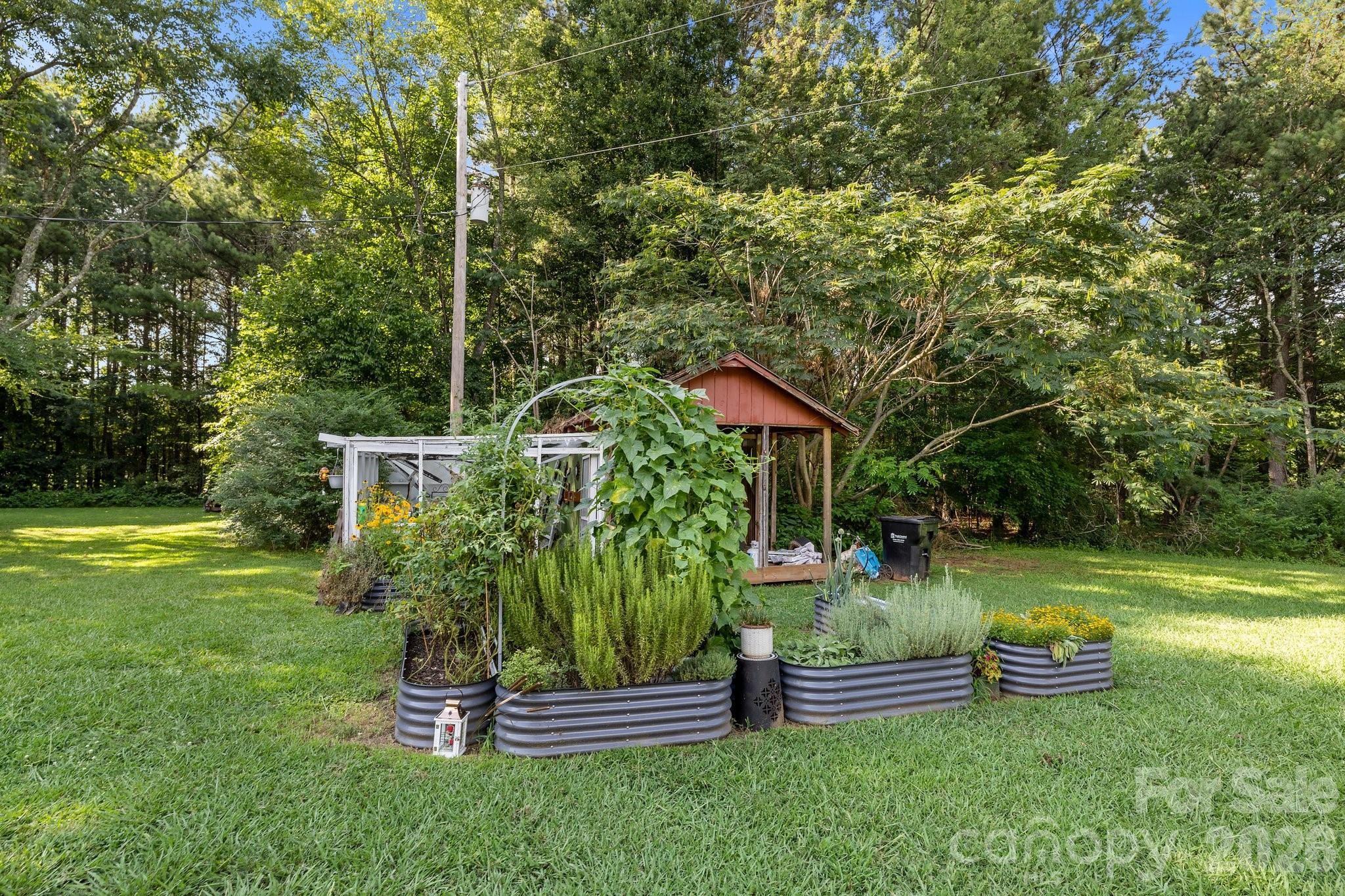 1108 Willoughby Road — Monroe
