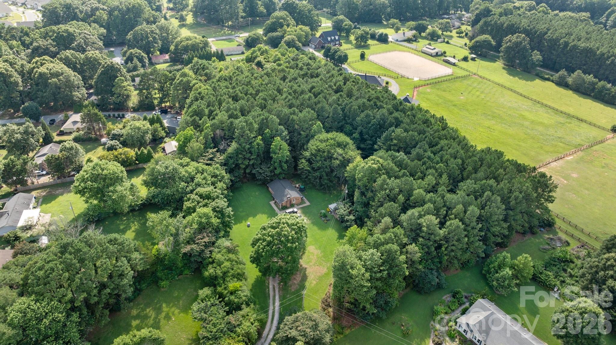 1108 Willoughby Road — Monroe