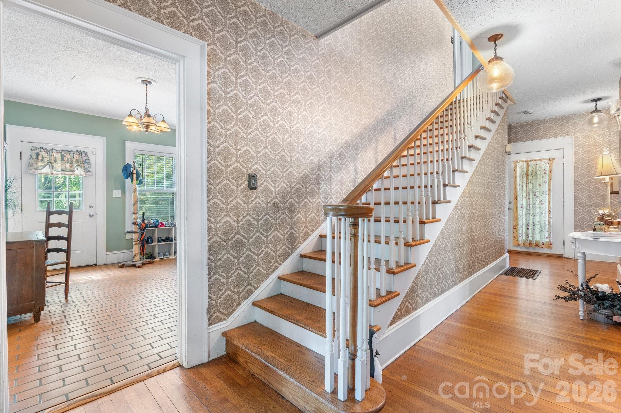 313 E Main Street — Morganton