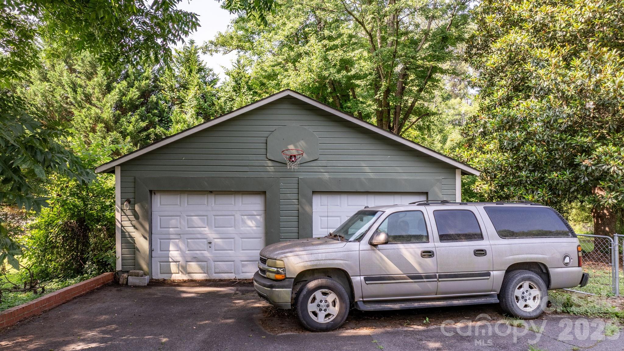 313 E Main Street — Morganton