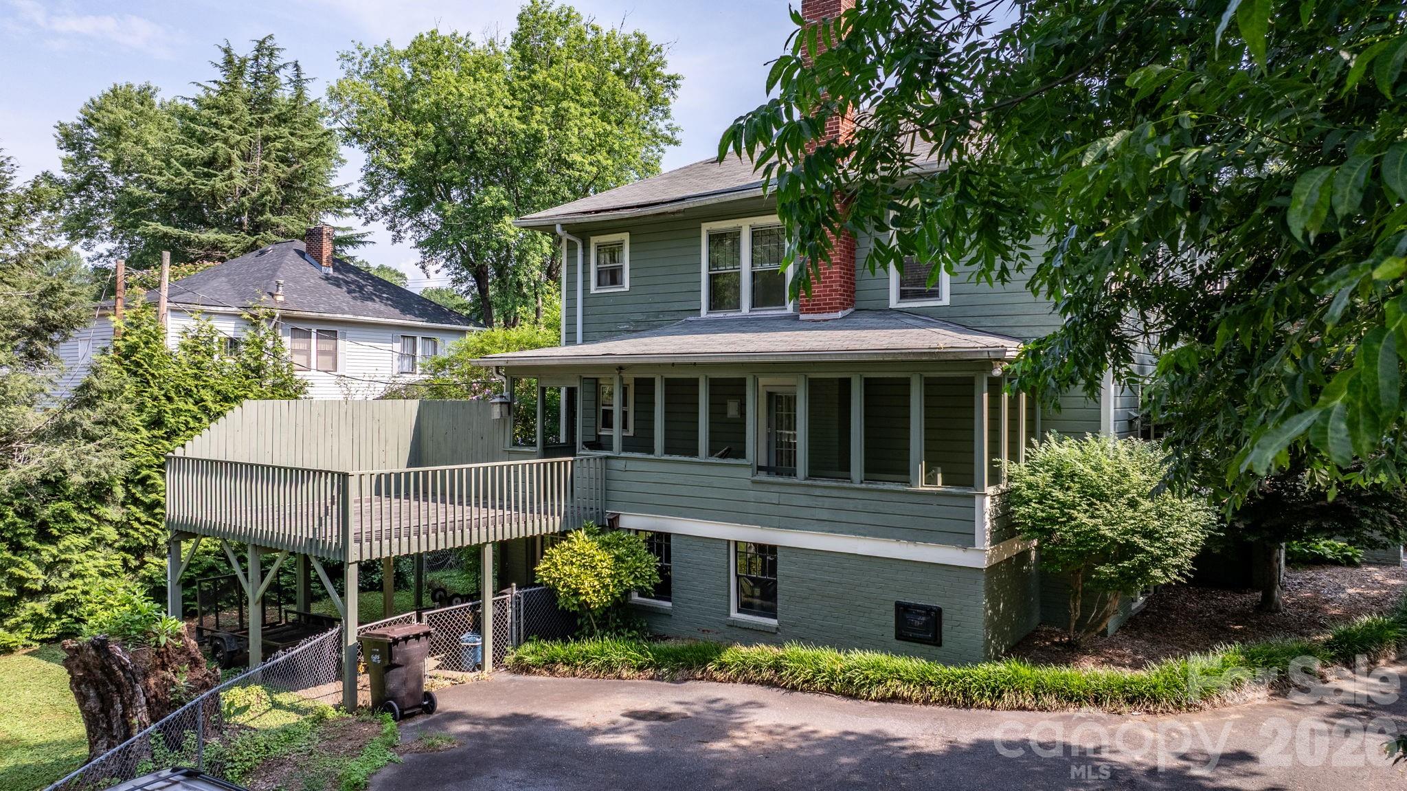 313 E Main Street — Morganton