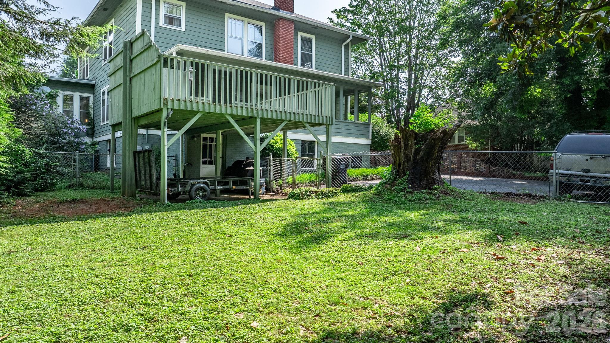 313 E Main Street — Morganton