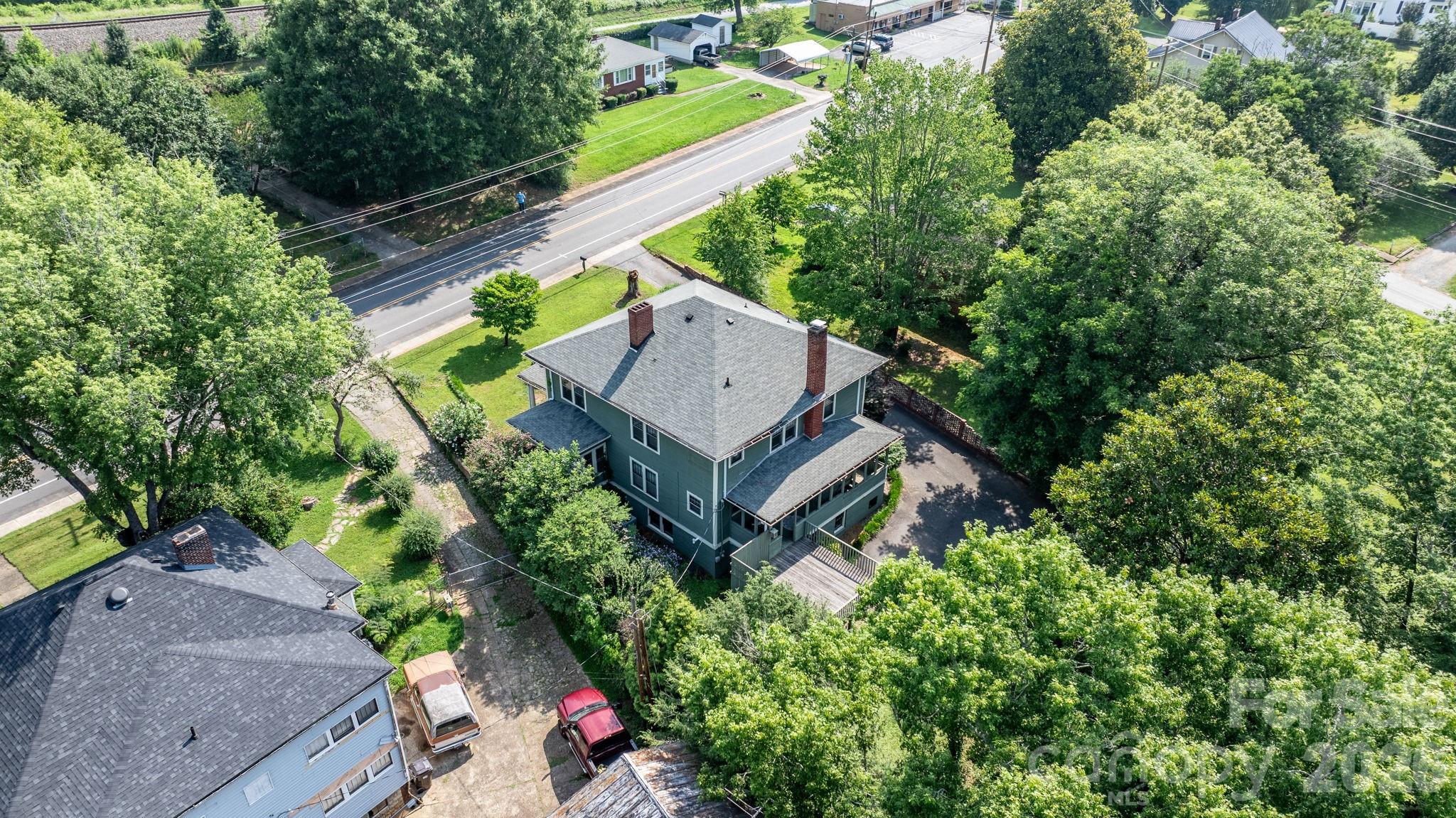 313 E Main Street — Morganton