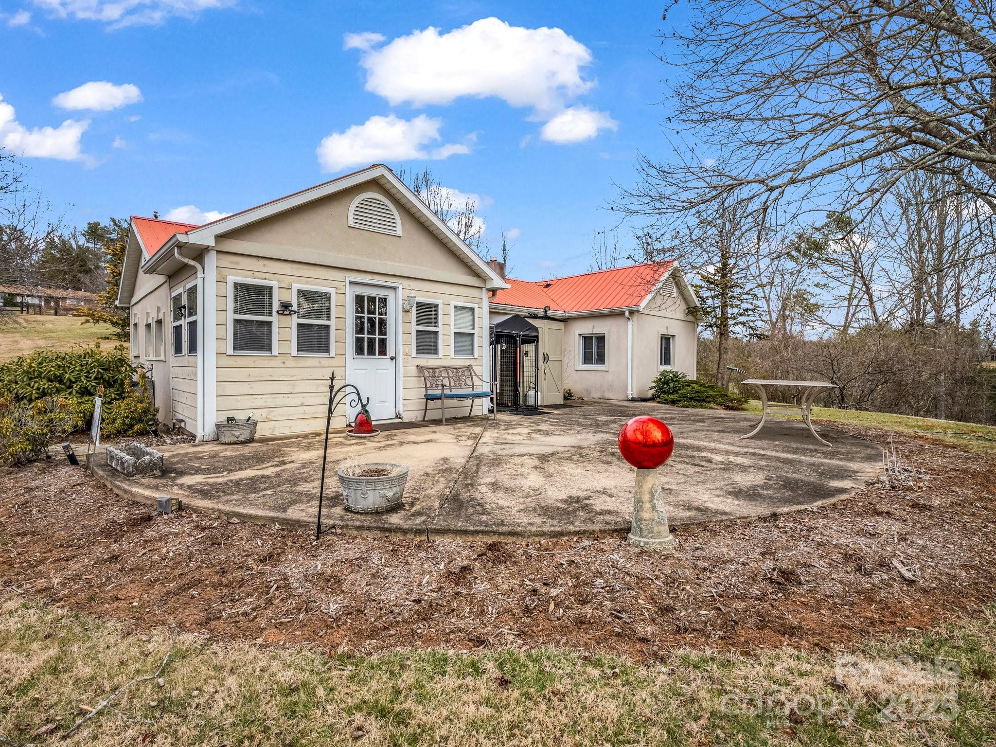 55 Settlers Trail — Mars Hill