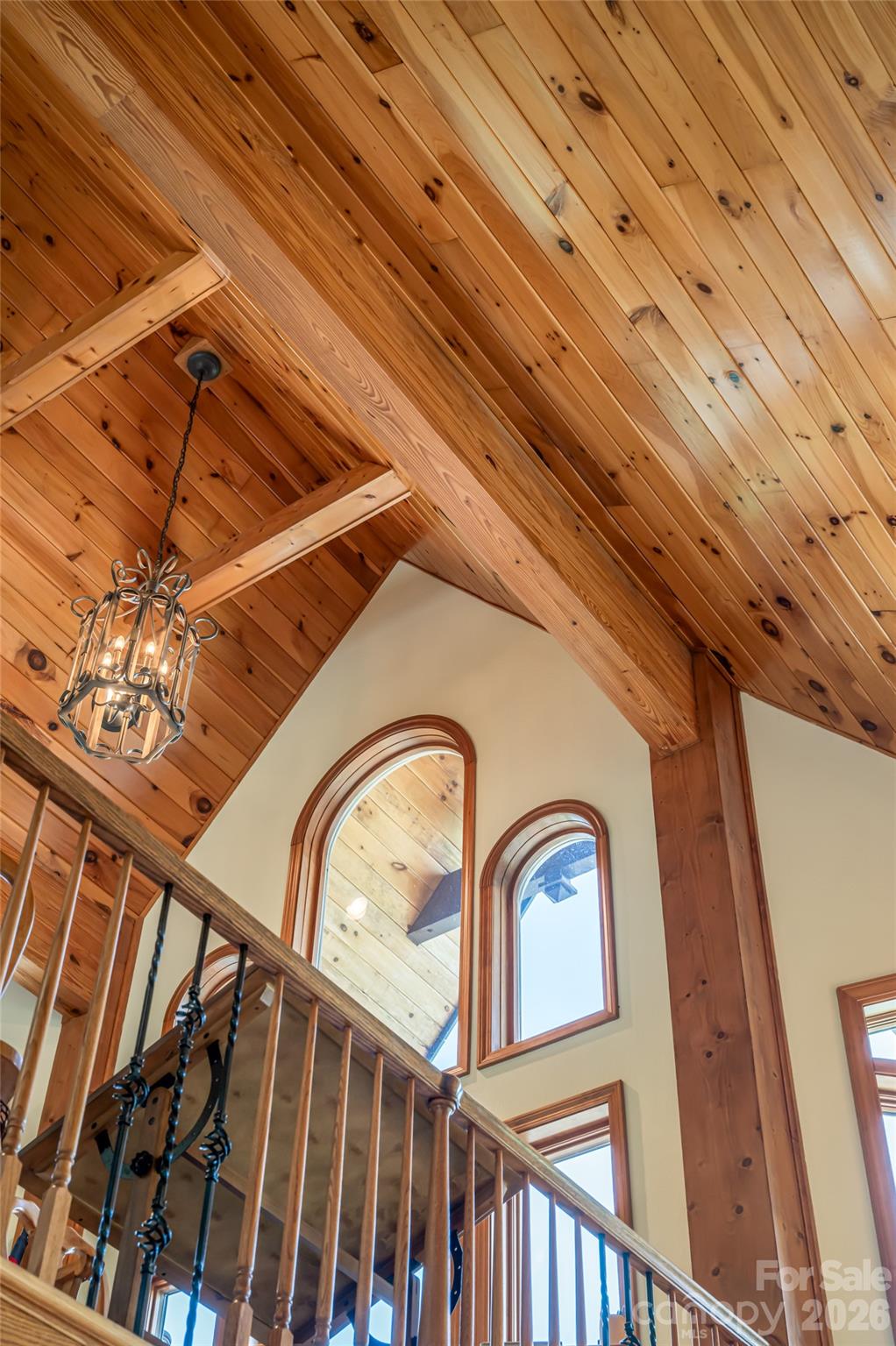 2280 Mountain Air Drive — Burnsville