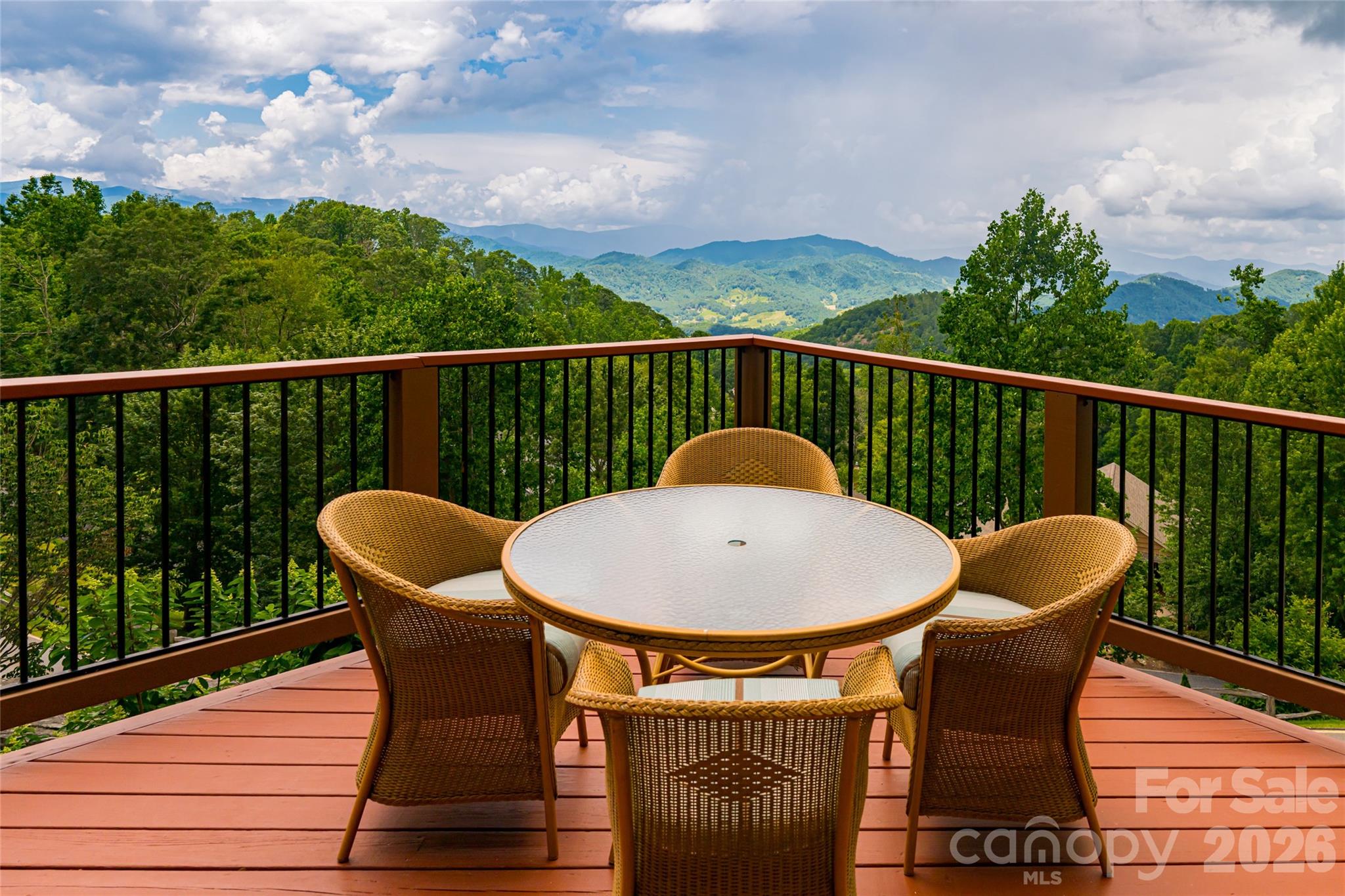 2280 Mountain Air Drive — Burnsville