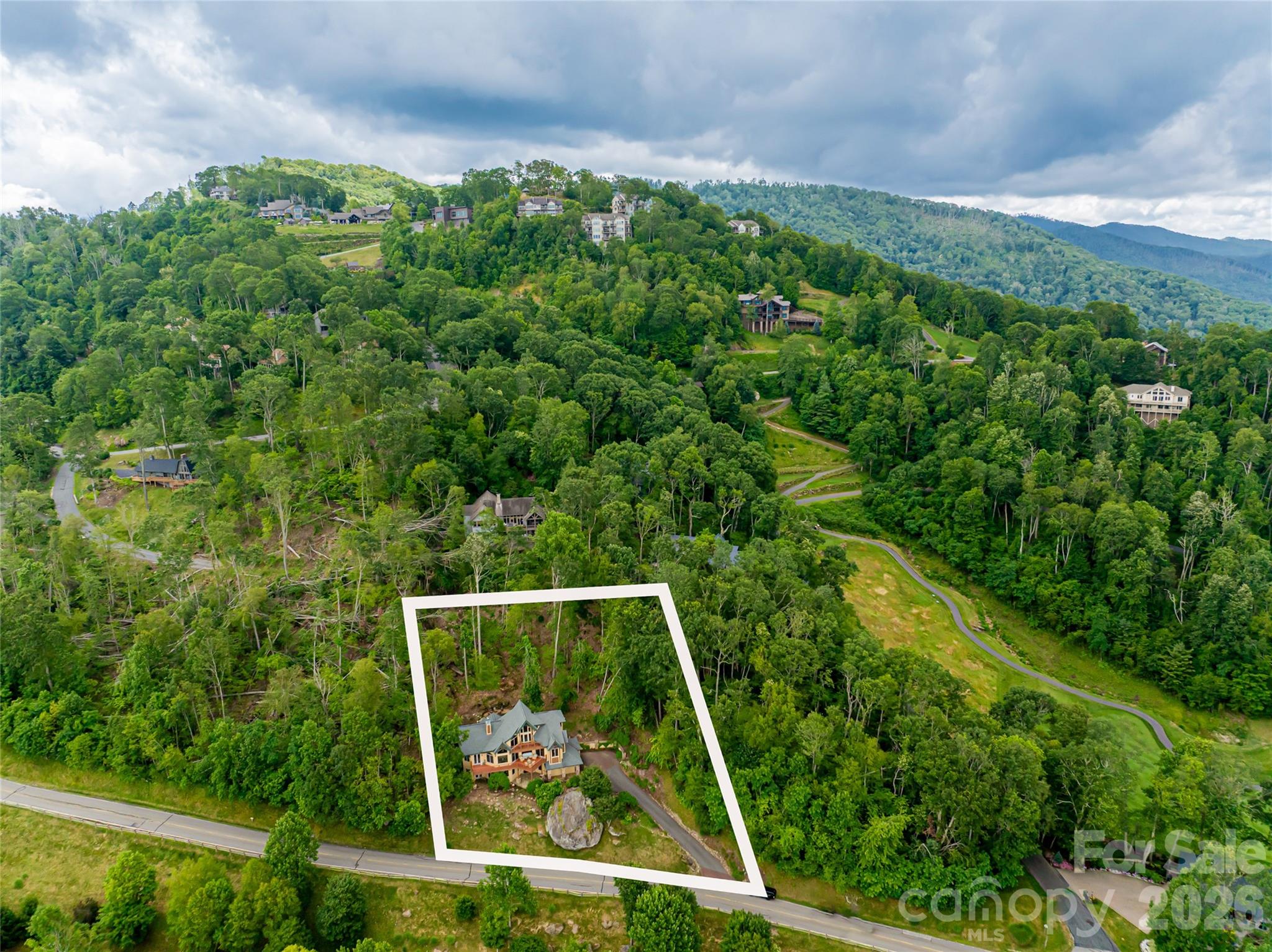 2280 Mountain Air Drive — Burnsville