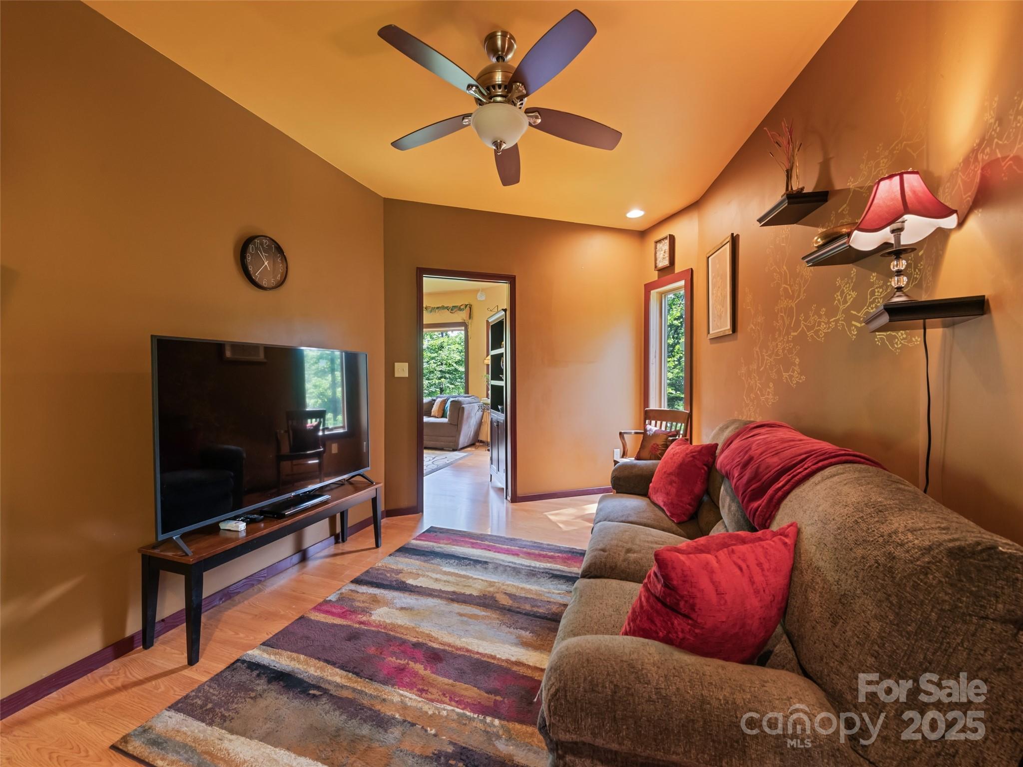 2675 Holbert Cove Road — Saluda