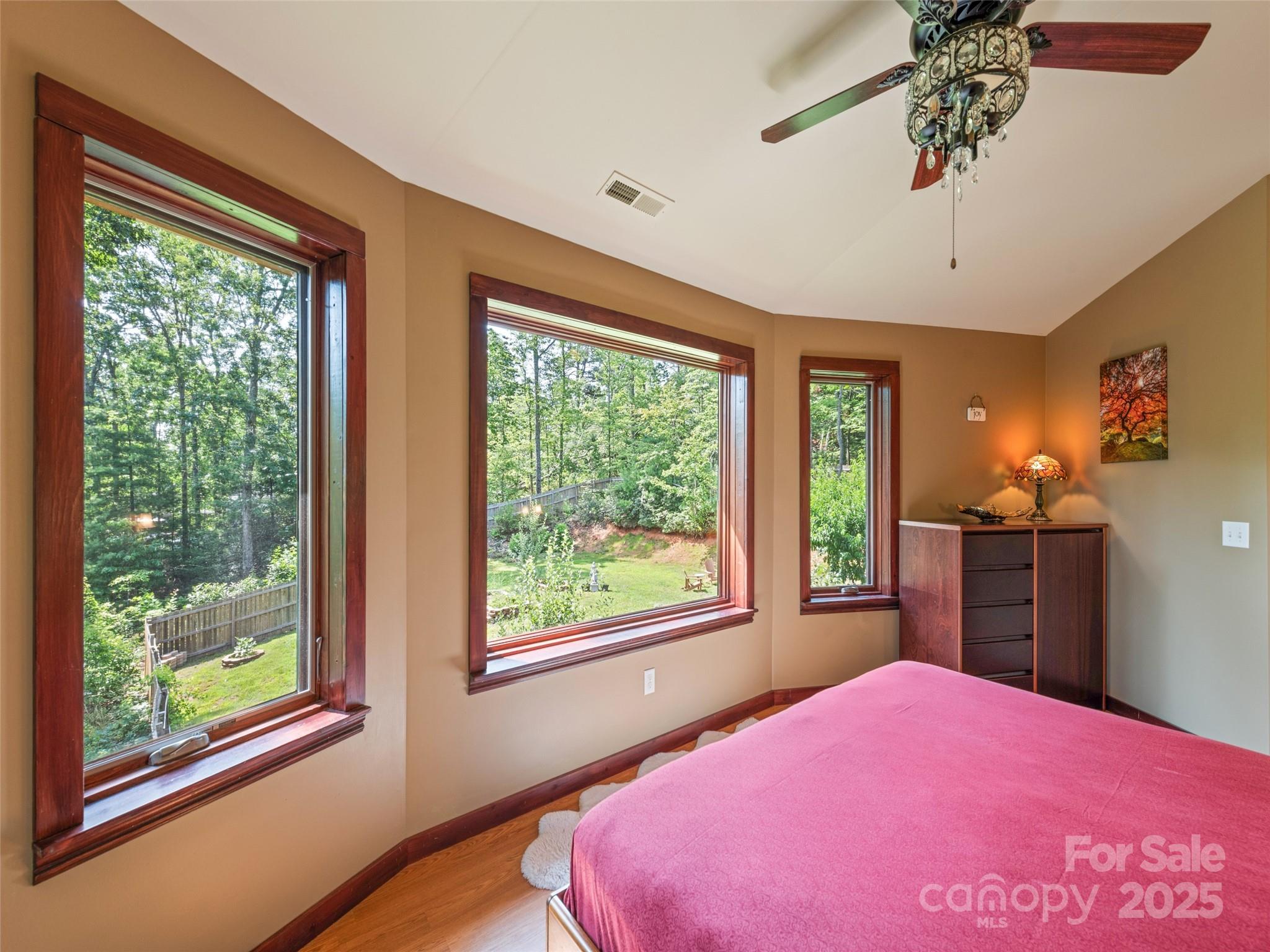2675 Holbert Cove Road — Saluda