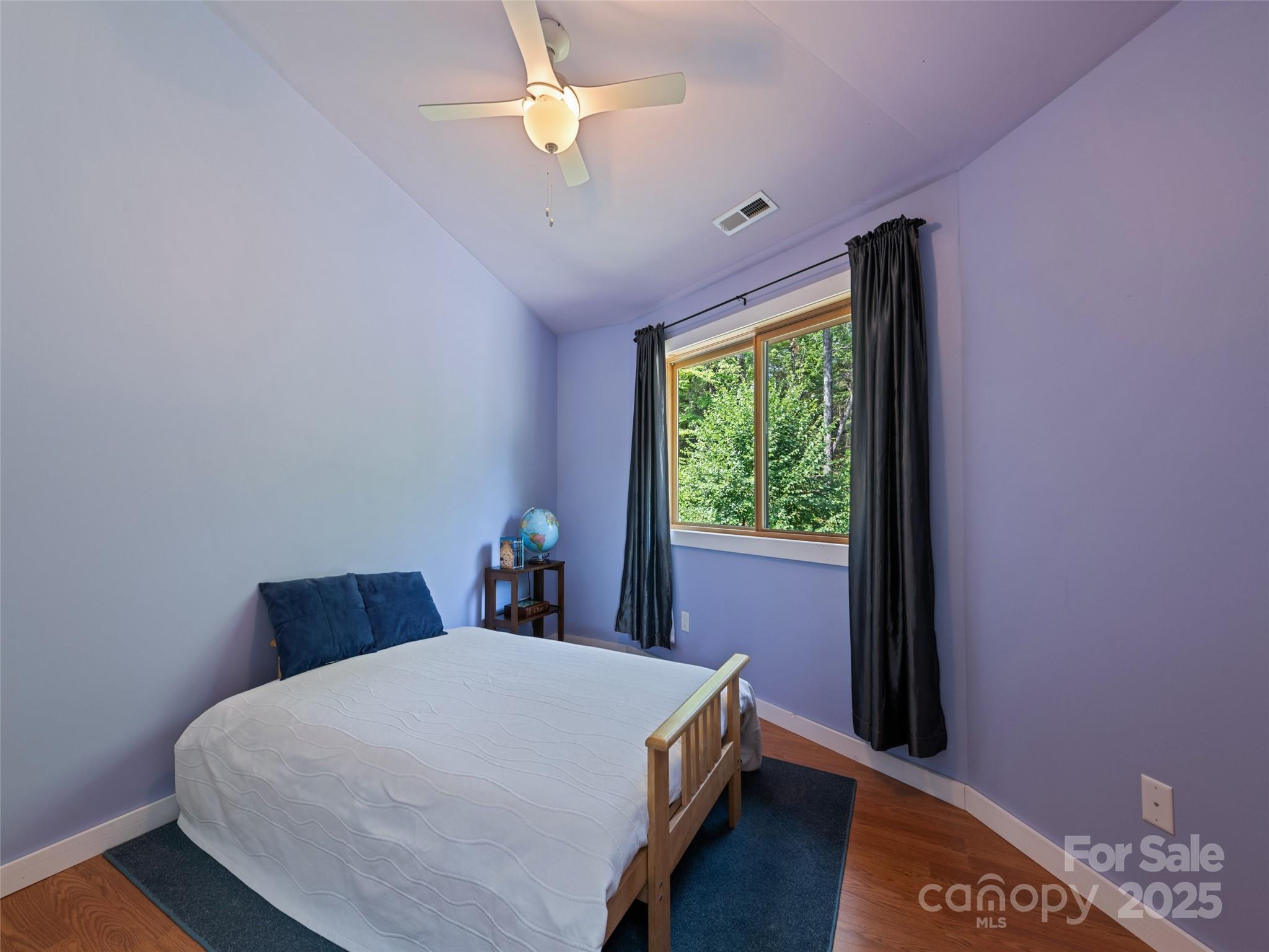 2675 Holbert Cove Road — Saluda