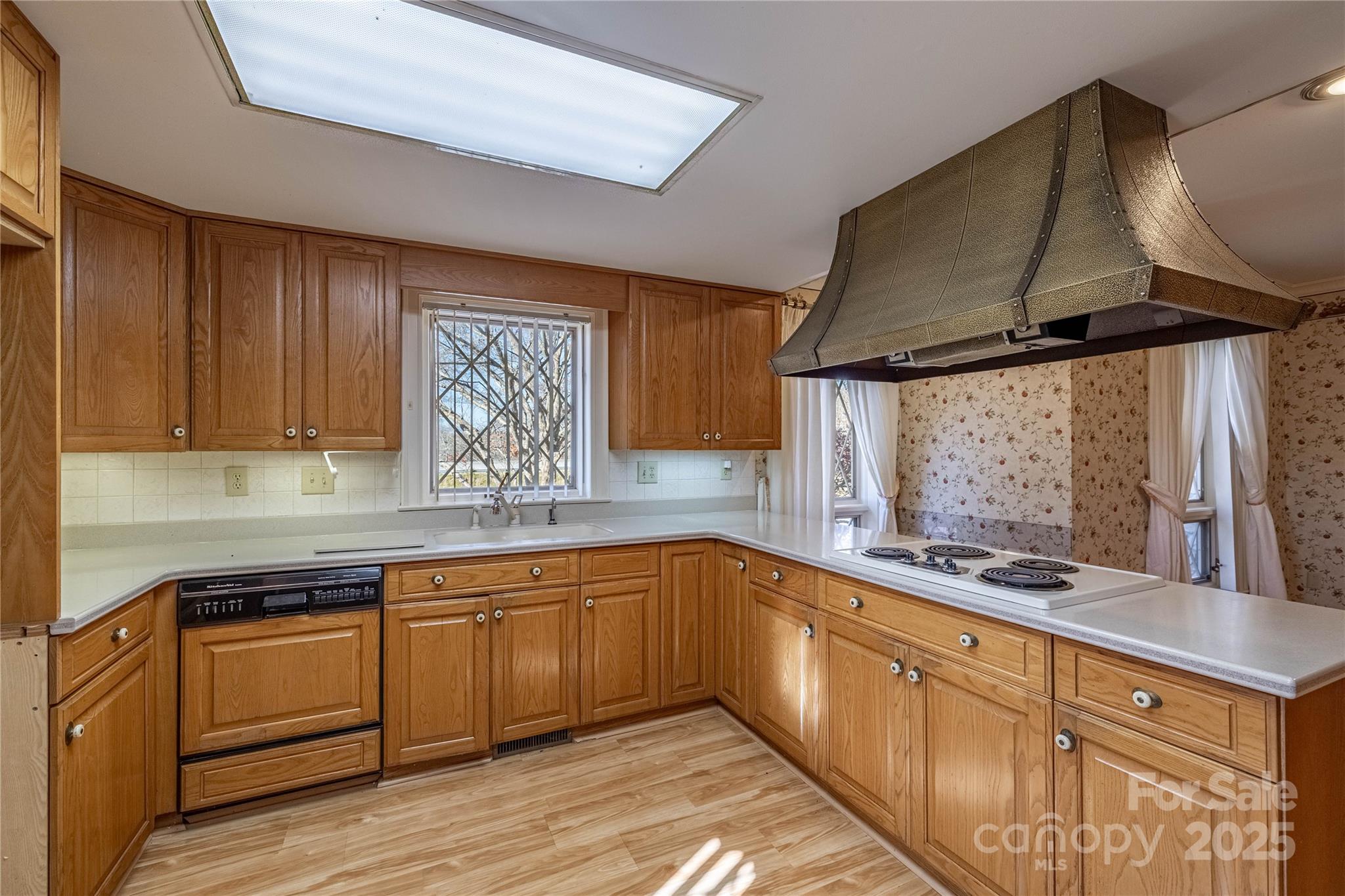 2505 Morganton Boulevard SW — Lenoir