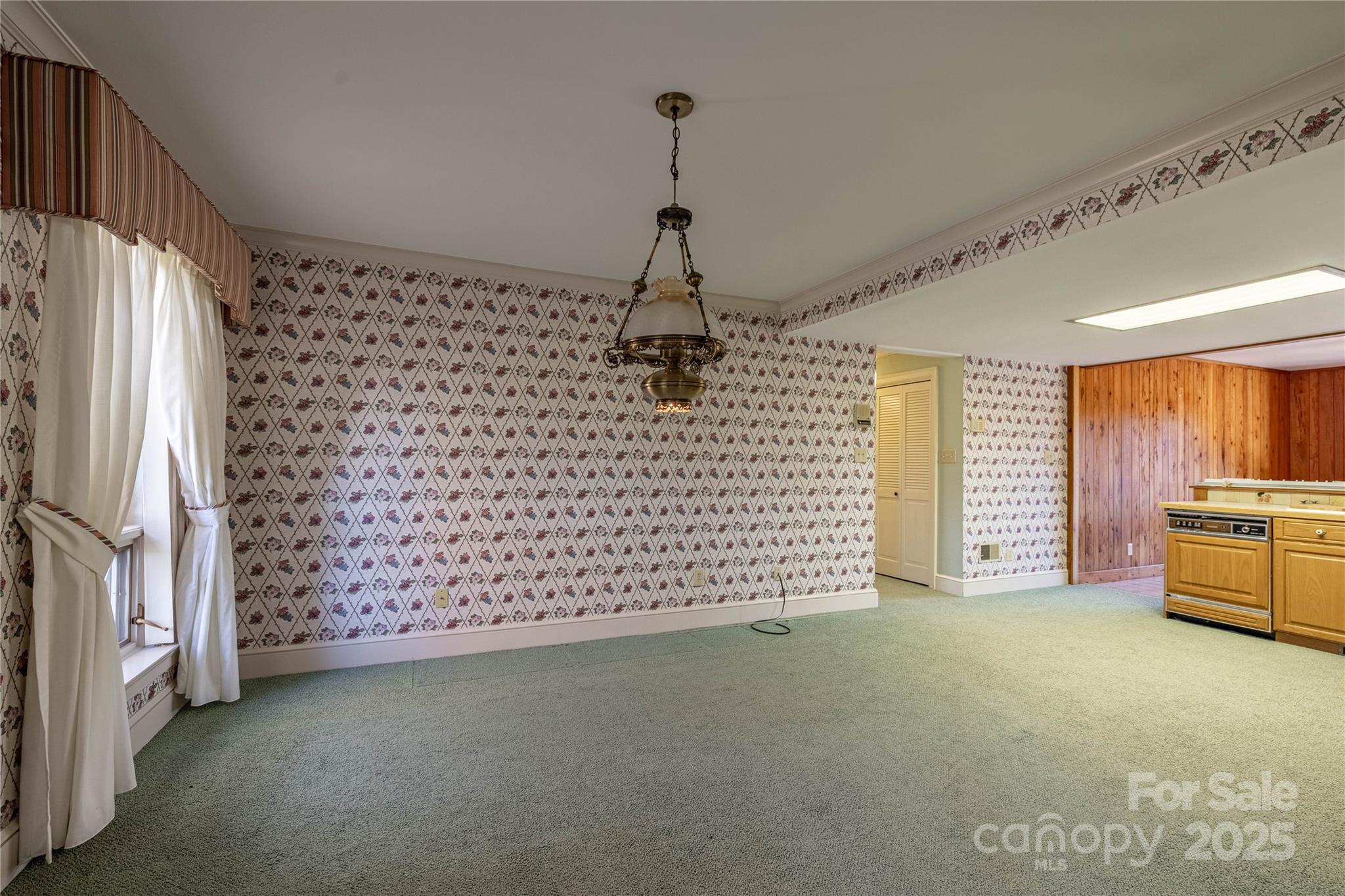 2505 Morganton Boulevard SW — Lenoir